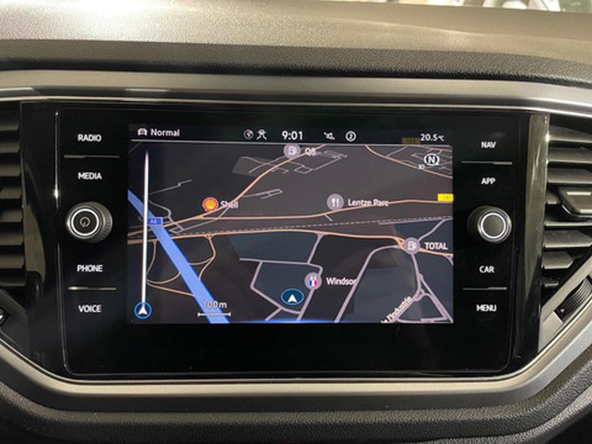 VW T-Roc 2.0 TDI SCR 85kW ACTIVE (2026) - Photo 3