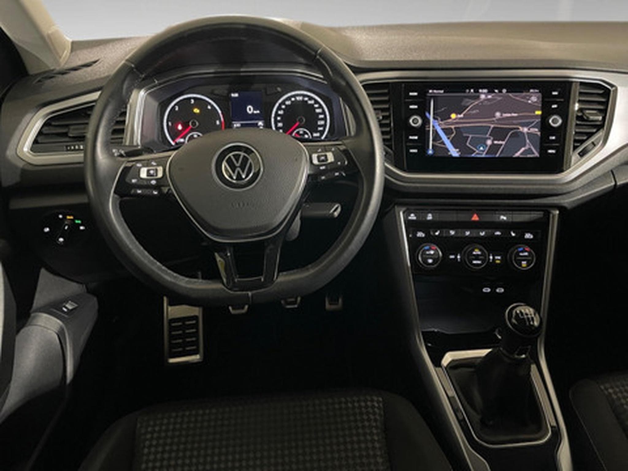 VW T-Roc 2.0 TDI SCR 85kW ACTIVE (2026) - Photo 6