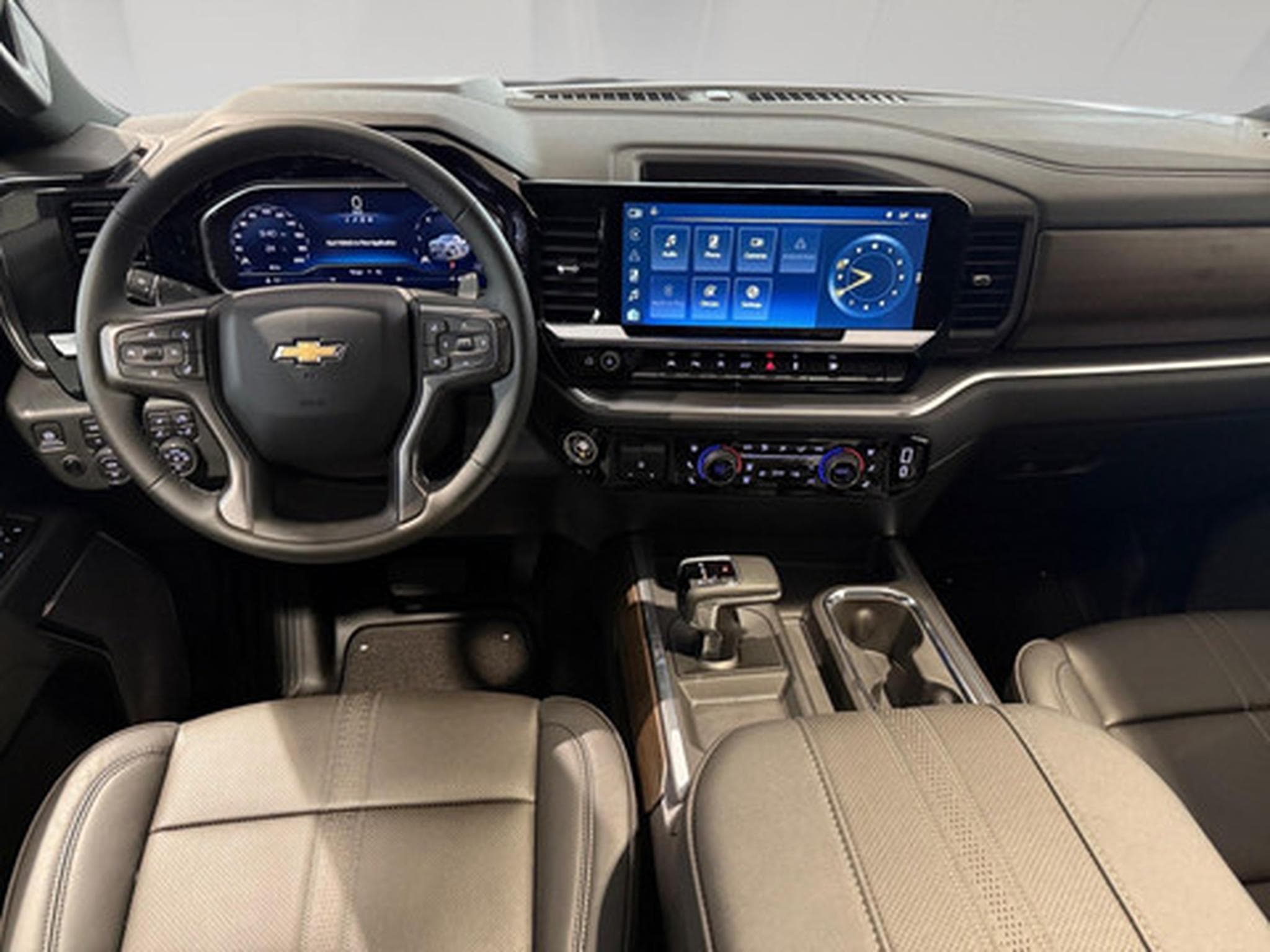 Chevrolet Silverado 1500 HIGH COUNTRY V8 6.2 (2026) - Photo 5