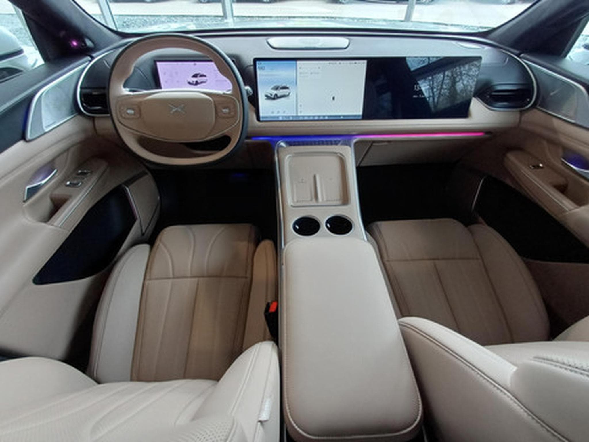 Xpeng G9 New RWD Long Rang BEV 93KWH Performance AWD (2026) - Photo 7