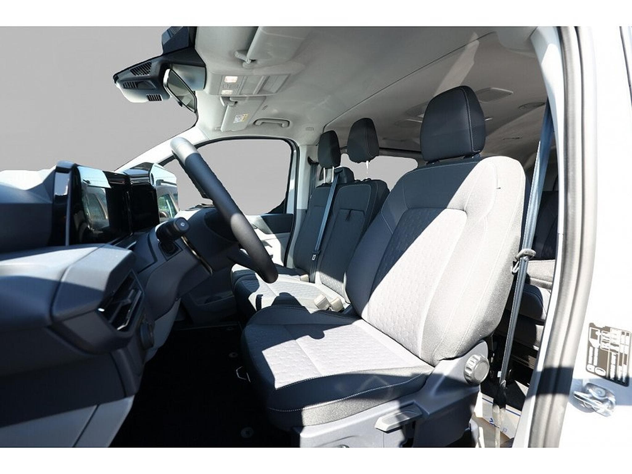 Ford Transit (2025) - Photo 5