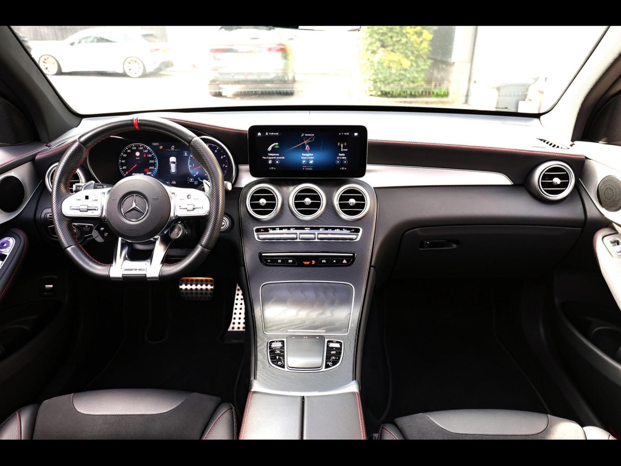 Mercedes GLC 43 AMG 4MATIC – OBSIDIAN BLACK (2022) - Photo 14