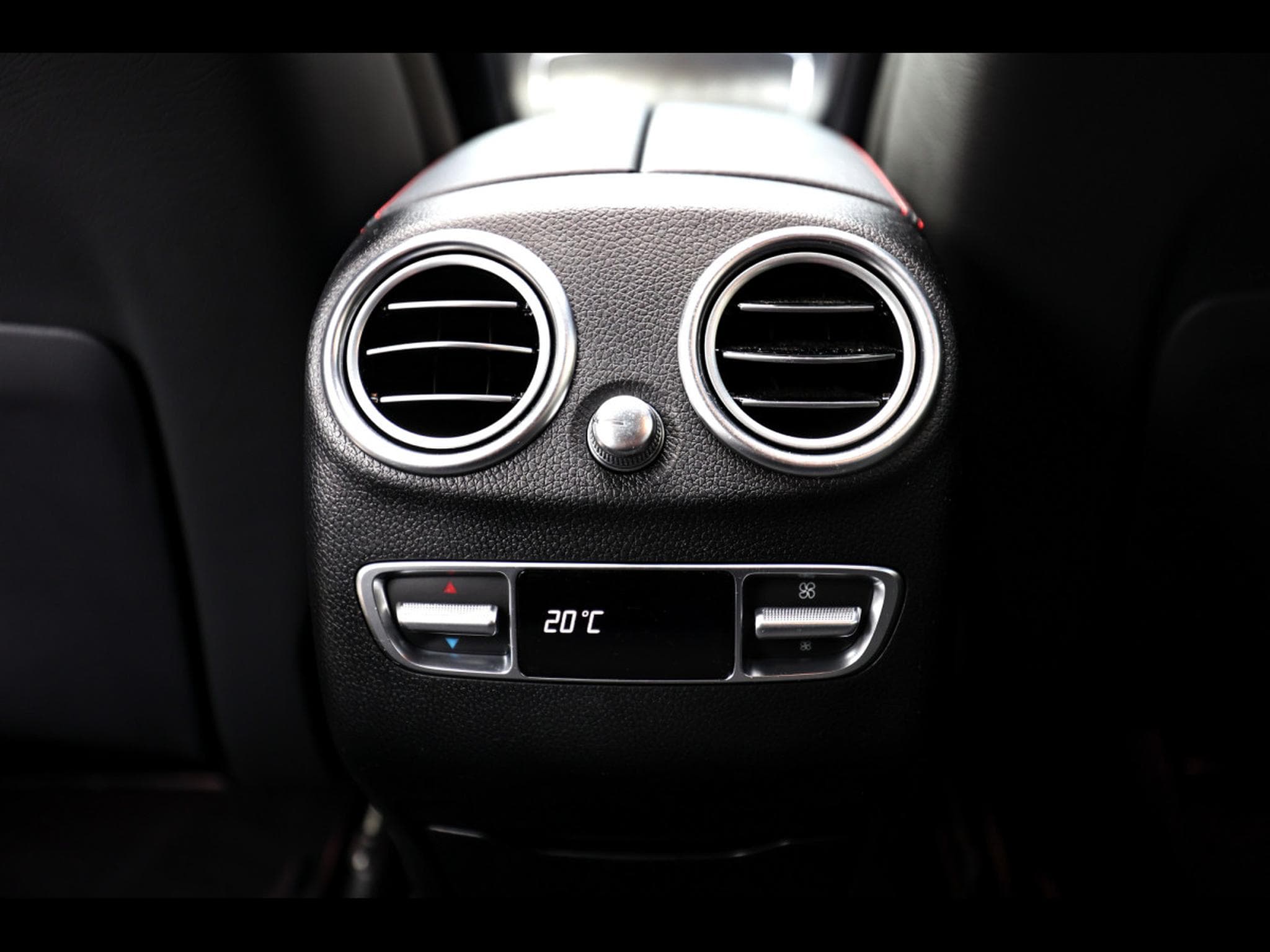 Mercedes GLC 43 AMG 4MATIC – OBSIDIAN BLACK (2022) - Photo 21