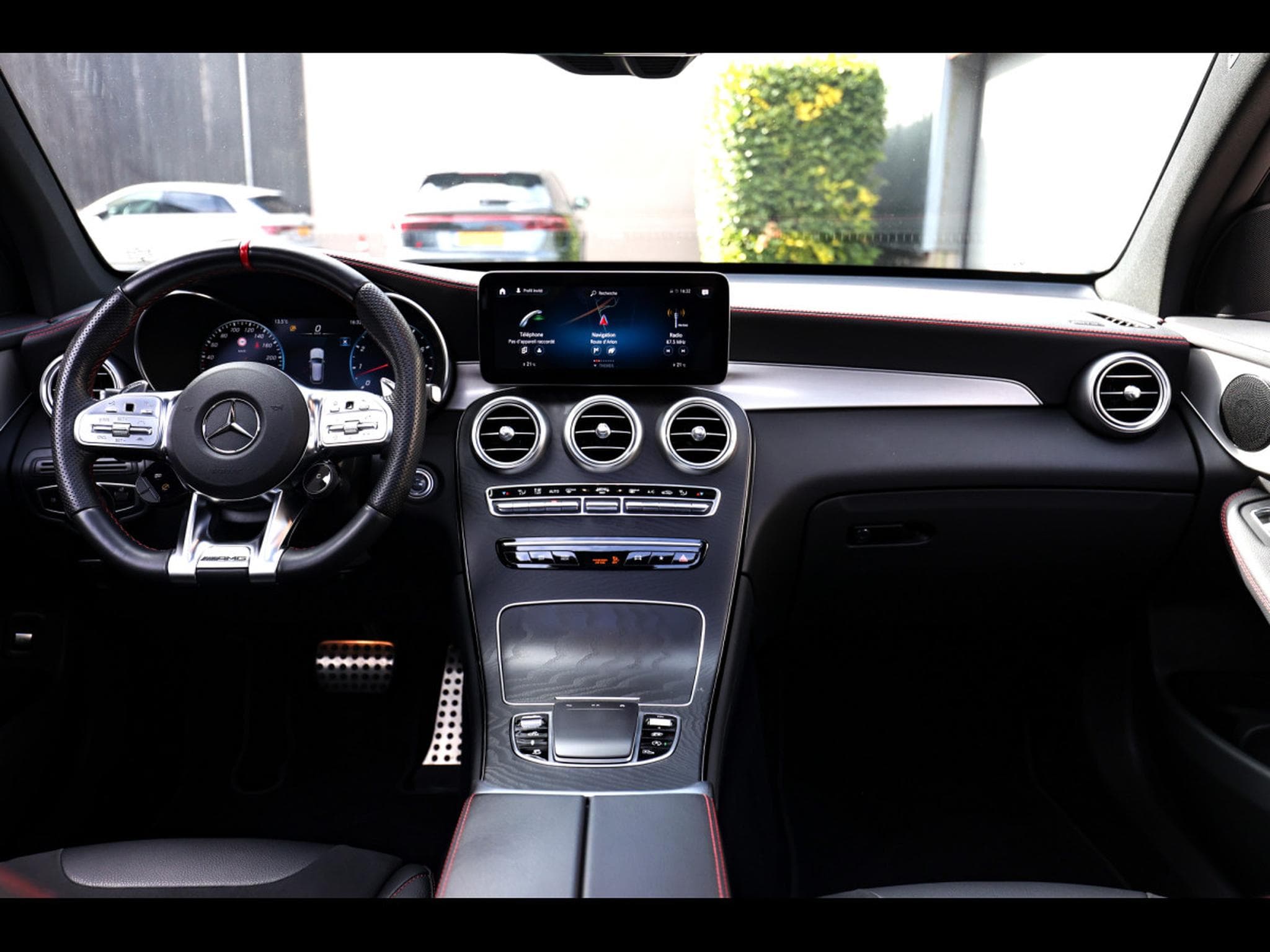 Mercedes GLC 43 AMG 4MATIC – OBSIDIAN BLACK (2022) - Photo 24