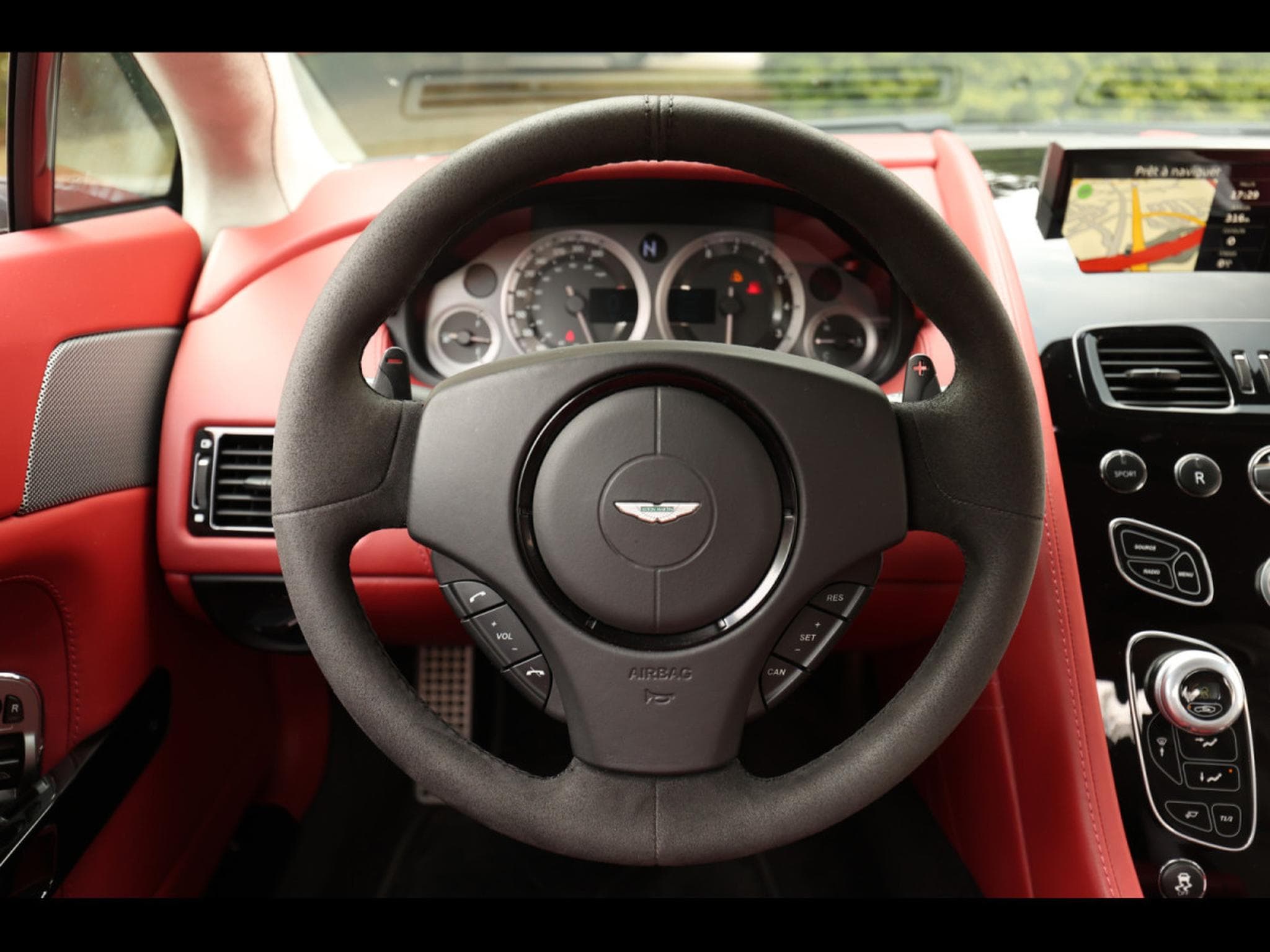 Aston-Martin V8 Vantage S COUPE SPORTSHIFT II - STRATUS WHITE METALLIC (2017) - Foto 10