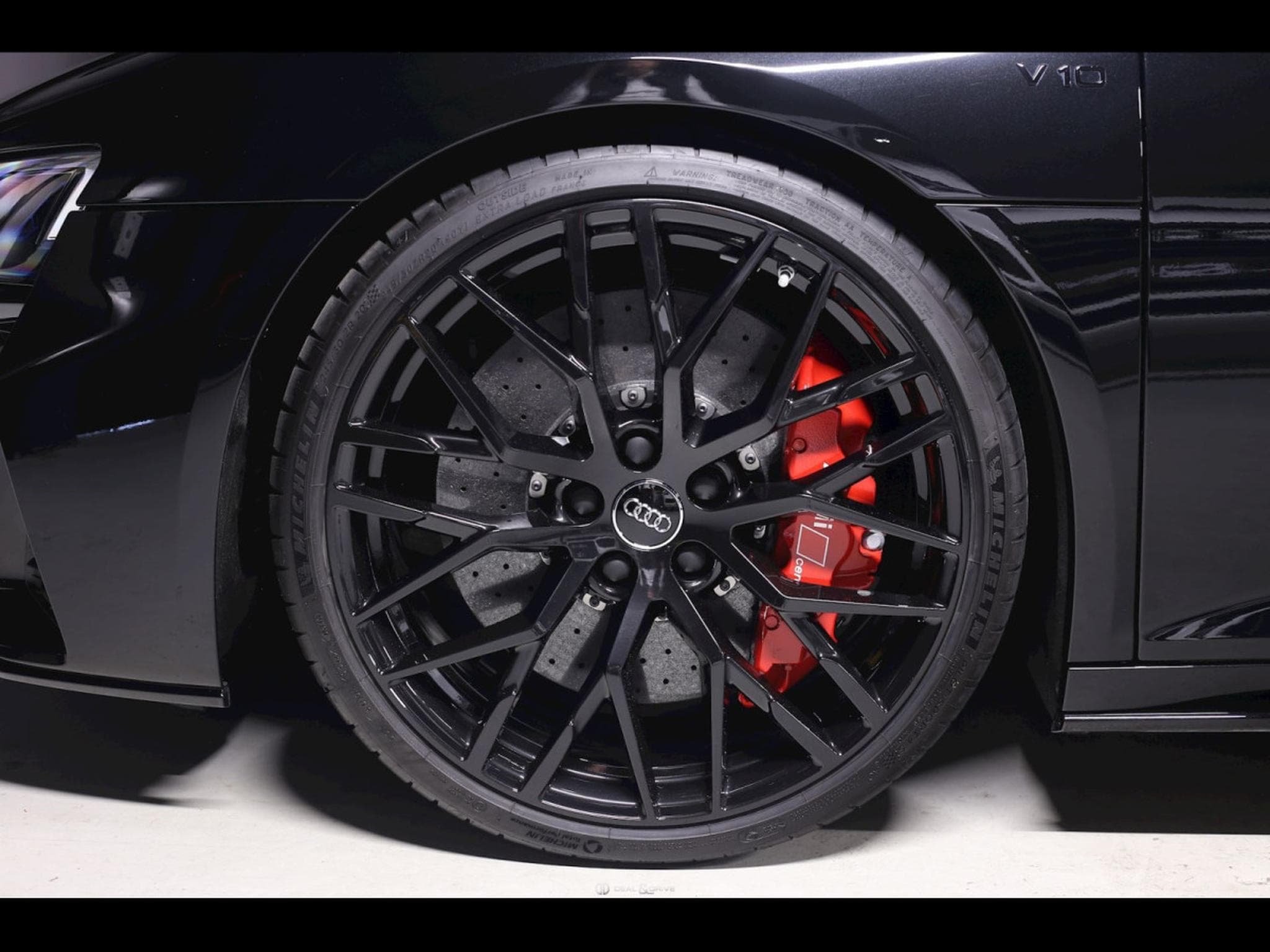 Audi R8 SPYDER V10 PERFORMANCE 5.2 FSI QUATTRO S-TRONIC – AUDI EXCLU (2019) - Photo 8