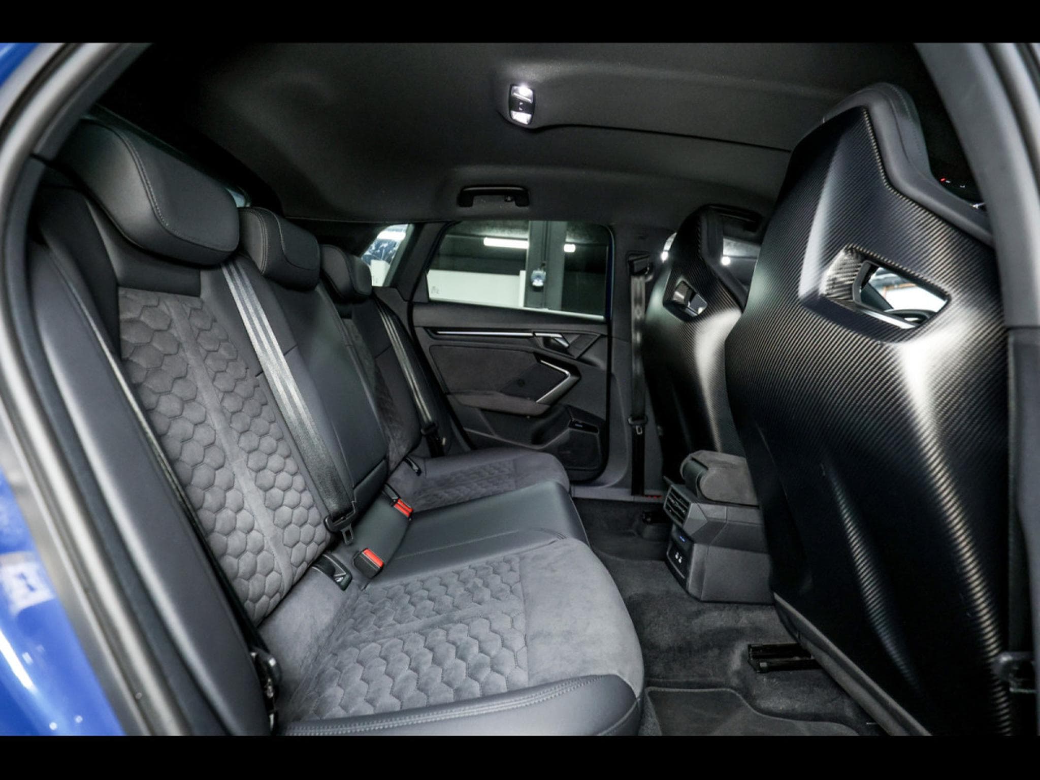 Audi RS3 SPORTBACK 2.5 TFSI QUATTRO S-TRONIC – PACK RS CARBON – ASCAR (2024) - Photo 18