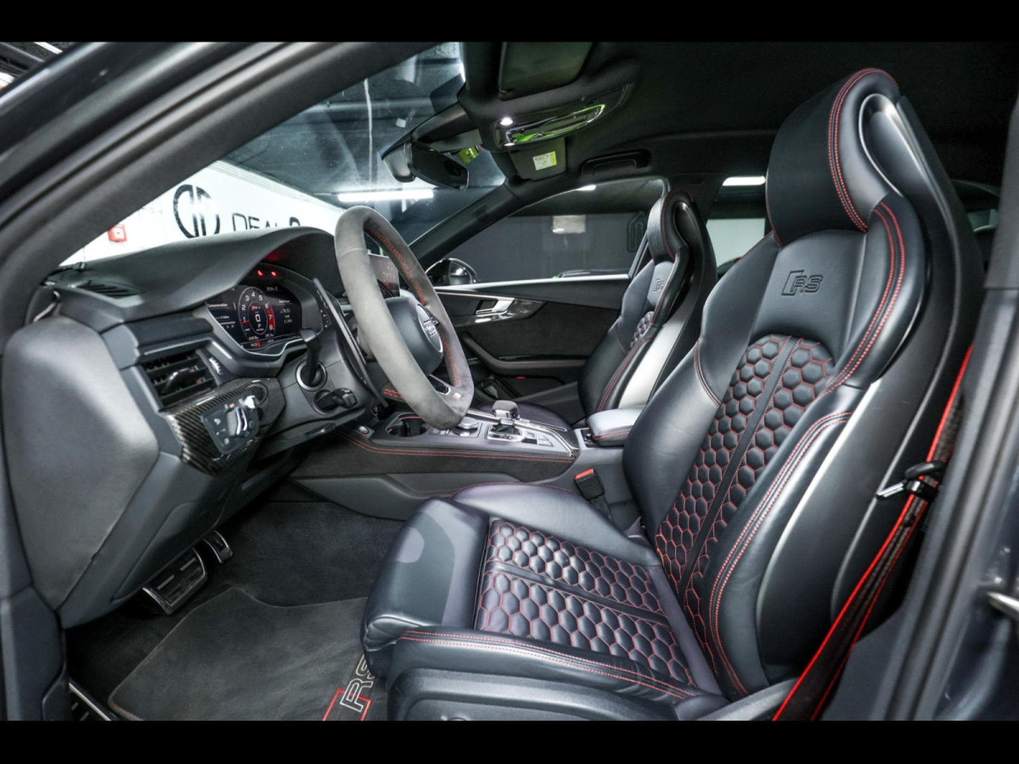 Audi RS4 AVANT 2.9 TFSI QUATTRO TIPTRONIC – AUDI EXCLUSIVE CARBON DES (2018) - Photo 12