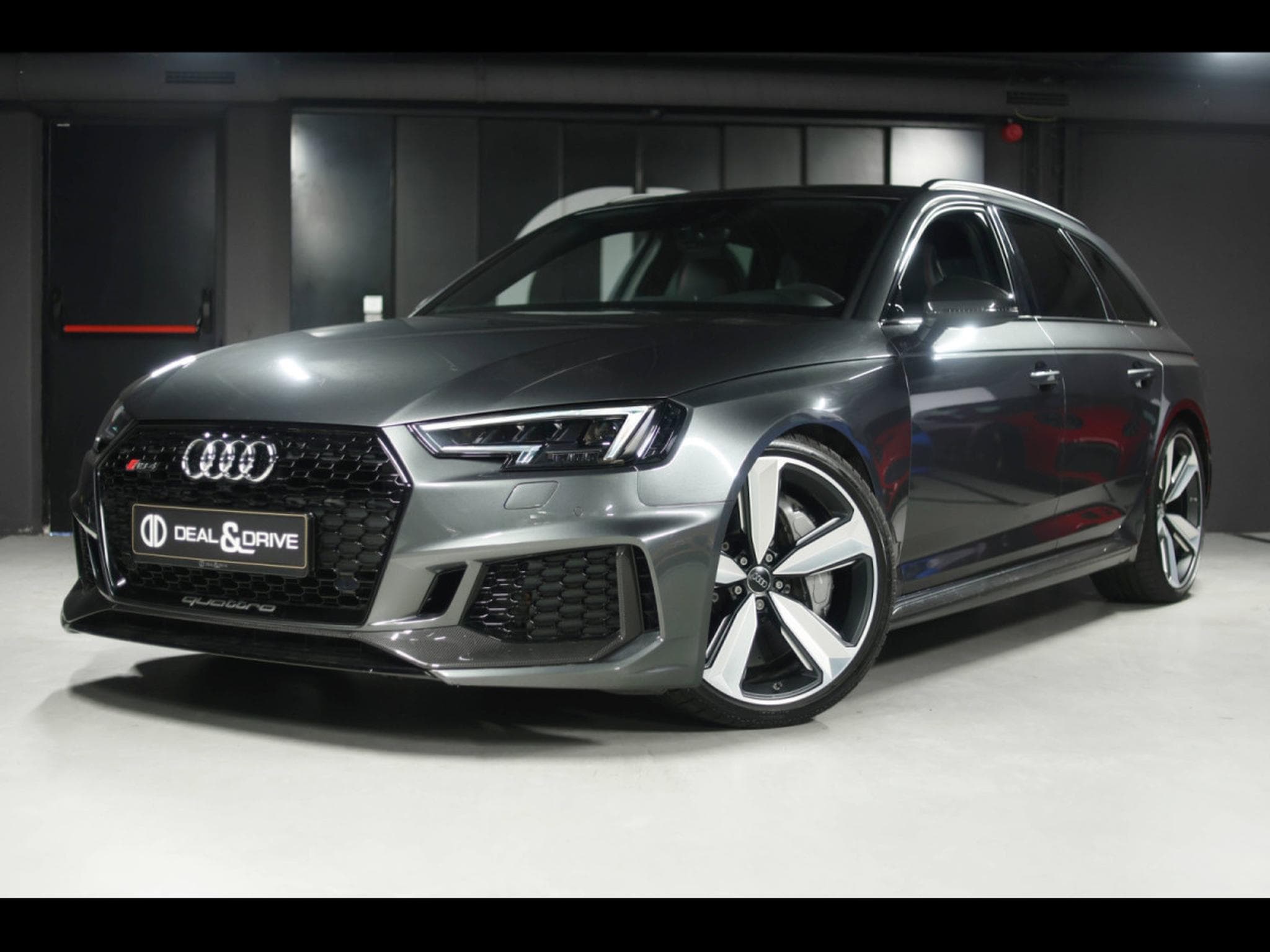 Audi RS4 AVANT 2.9 TFSI QUATTRO TIPTRONIC – AUDI EXCLUSIVE CARBON DES (2018) - Photo 1