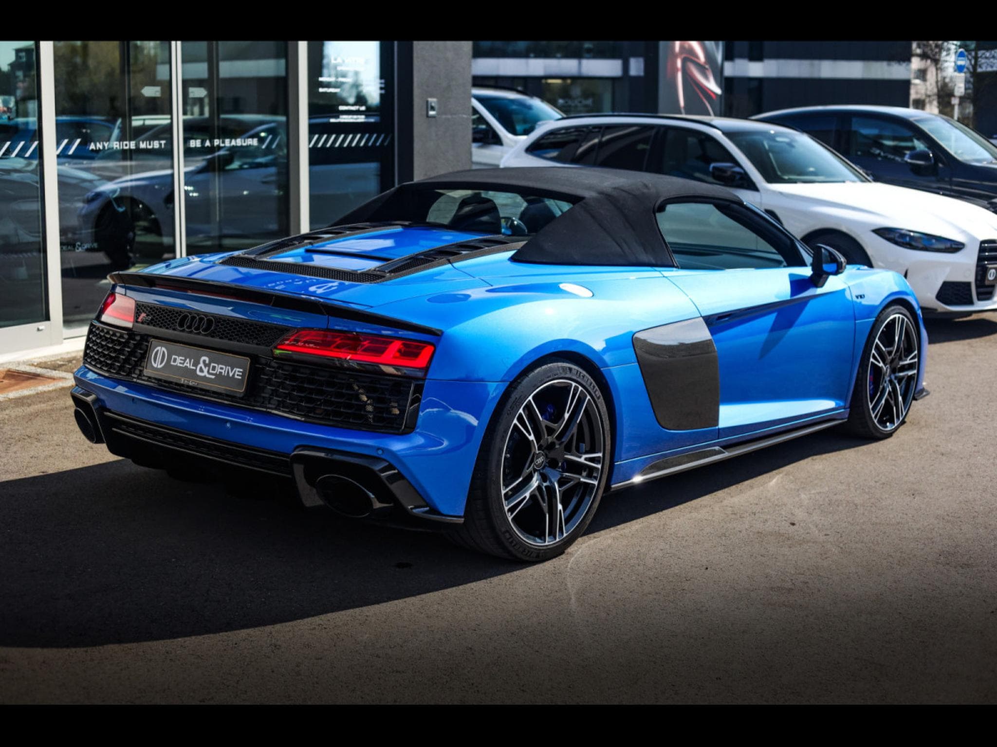 Audi R8 SPYDER V10 PERFORMANCE 5.2 FSI QUATTRO S-TRONIC – PACK DESIG (2021) - Photo 18