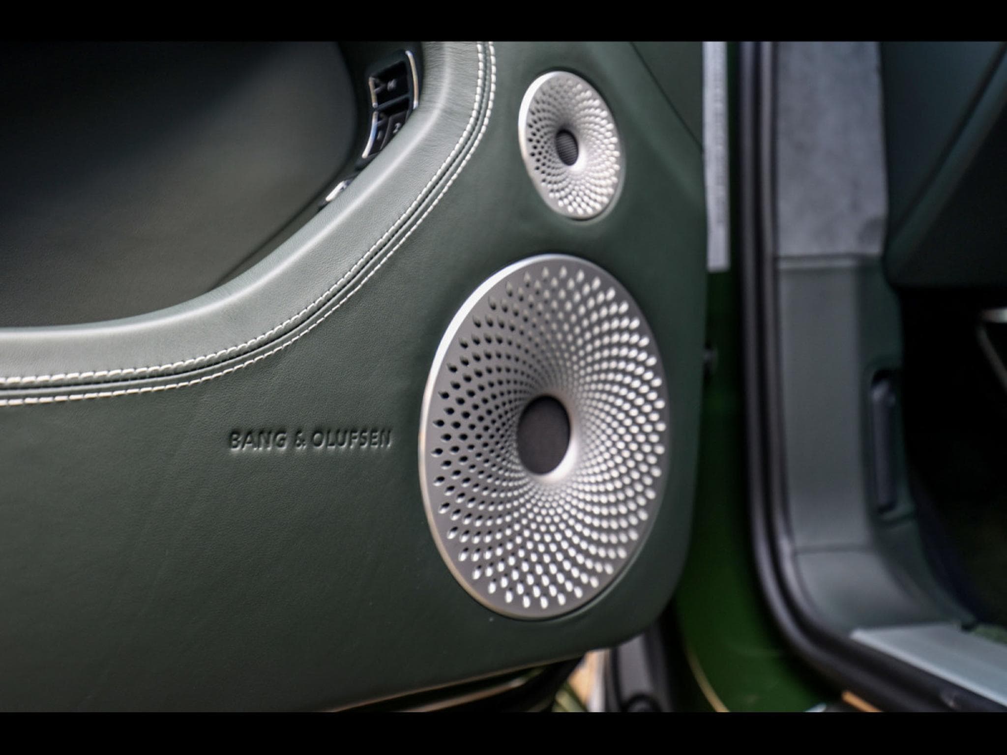 Bentley Continental GT III S V8 COUPE – BRITISH RACING GREEN 4 - CARBON EXTERIOR PA (2023) - Photo 18