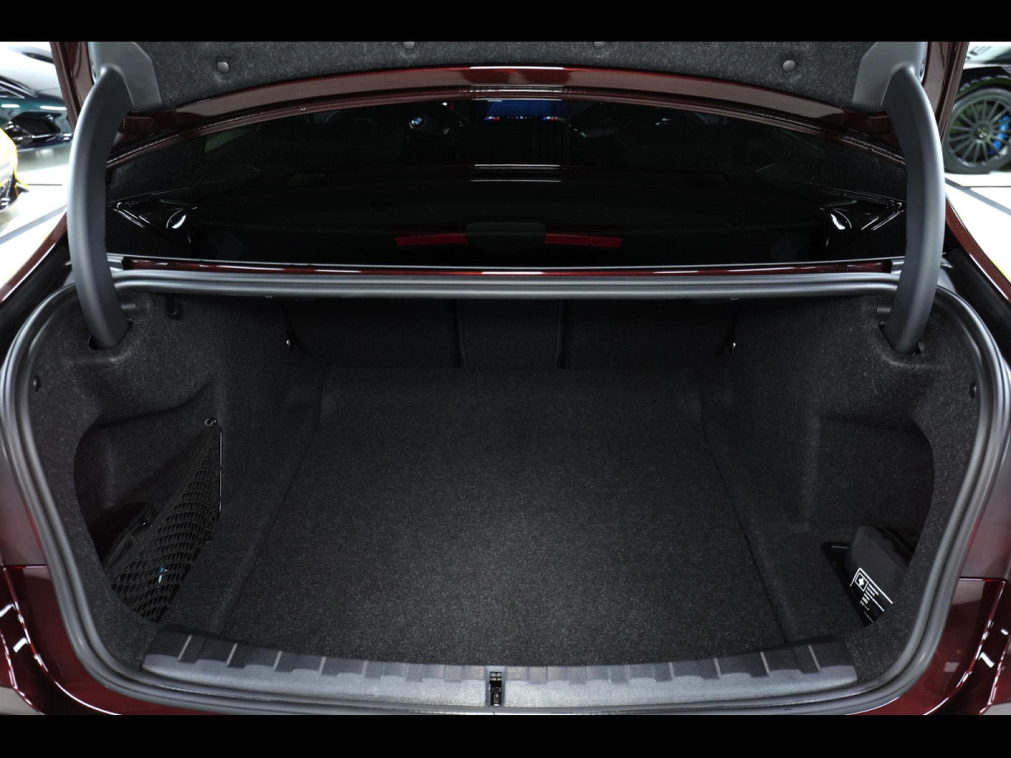 BMW M3 COMPETITION LIMOUSINE (G80) - MADEIRA RED METALLIC – BMW IND (2025) - Foto 17