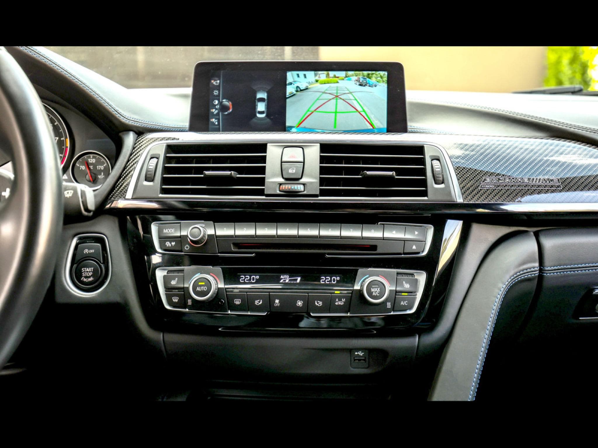 BMW M3 COMPETITION (F80) 30 JAHRE EDITION 1 OF 500 - IMMAT FR. (2016) - Foto 16