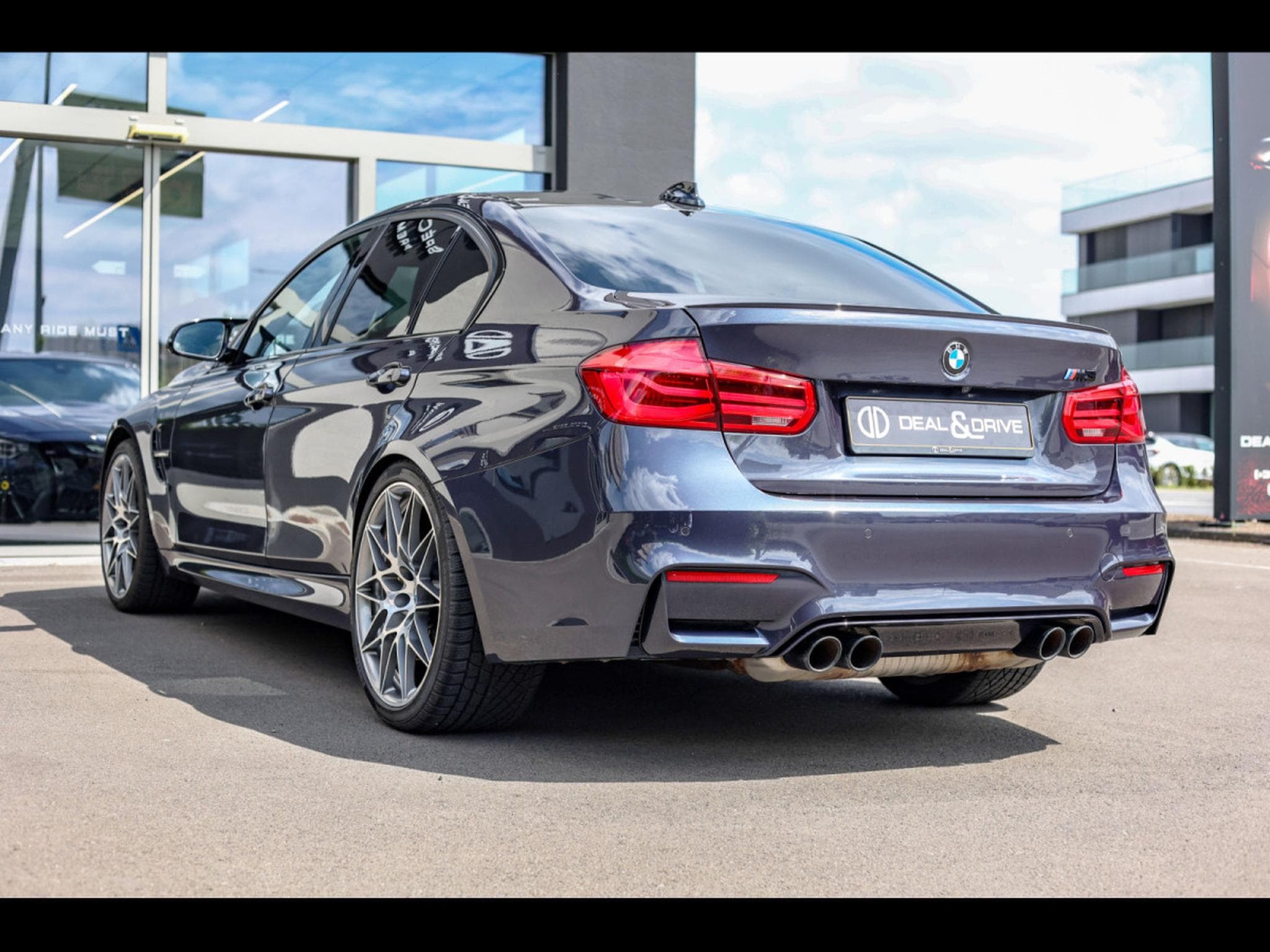 BMW M3 COMPETITION (F80) 30 JAHRE EDITION 1 OF 500 - IMMAT FR. (2016) - Foto 3