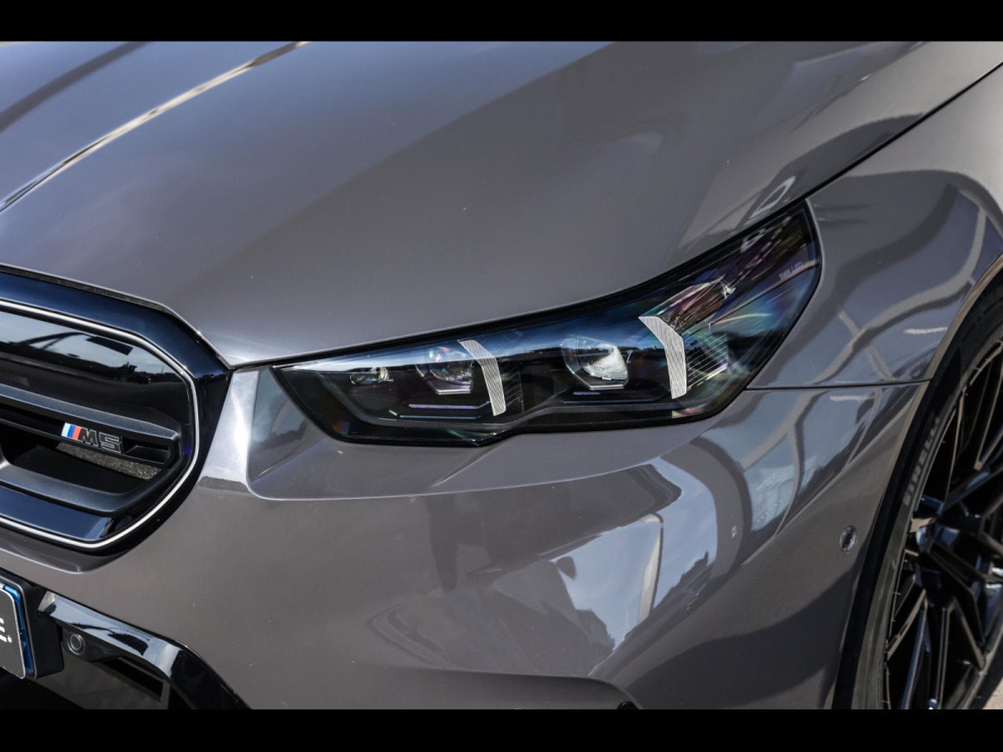 BMW M5 TOURING (G99) – BMW INDIVIDUAL GREY BLACK – PPF – IMMAT FR. (2025) - Foto 22