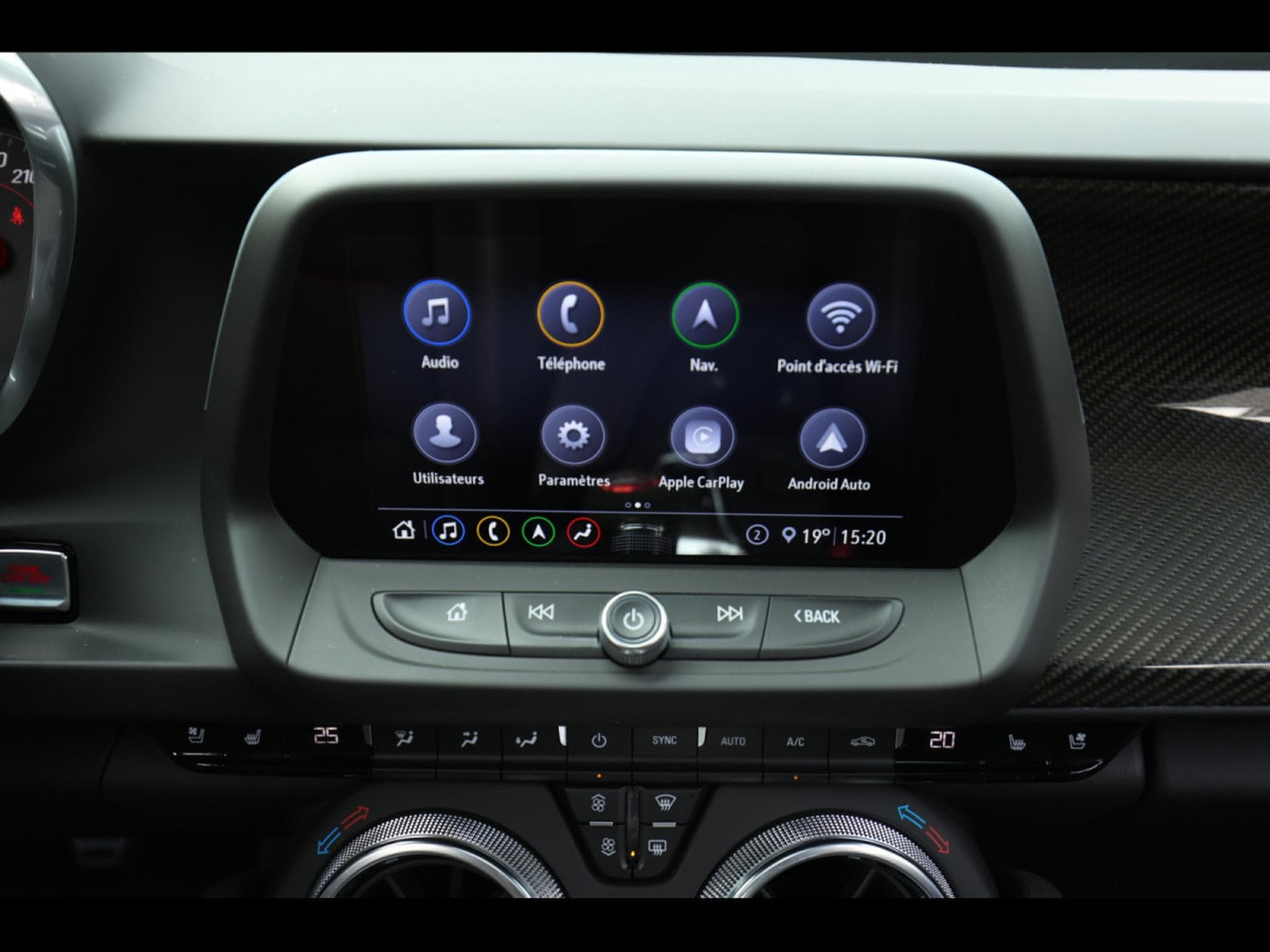 Chevrolet Camaro ZL1°MANUAL 6°PANO°RECARO°KEYLESS°BOSE°KAM°HUD (2020) - Foto 16