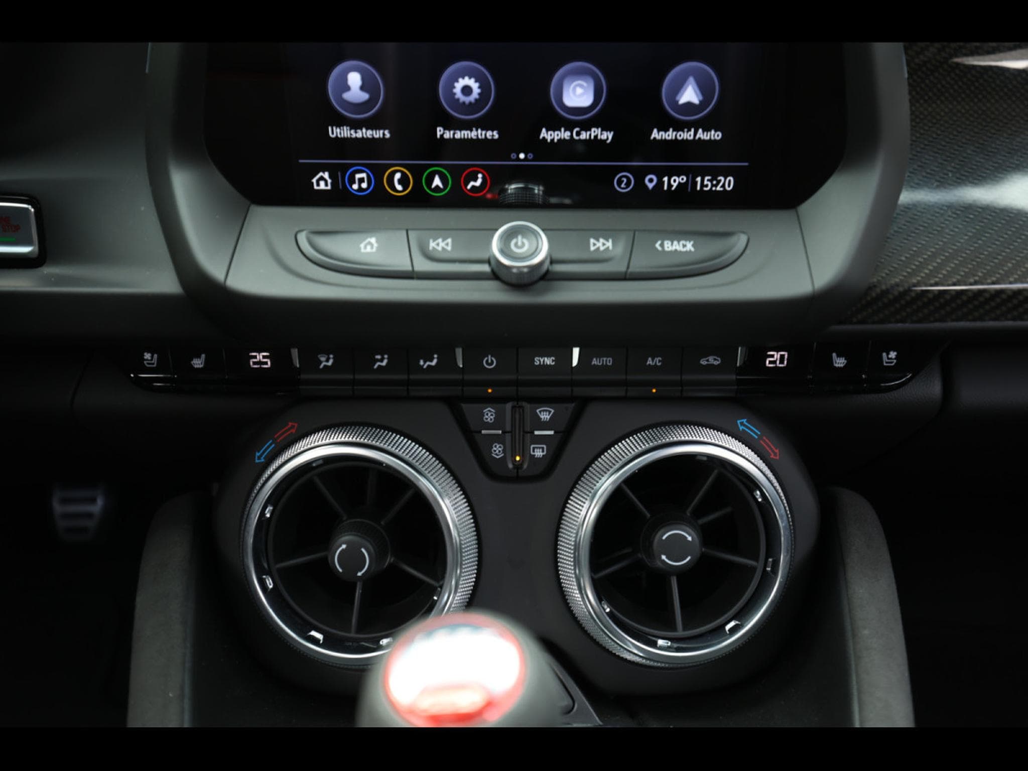 Chevrolet Camaro ZL1°MANUAL 6°PANO°RECARO°KEYLESS°BOSE°KAM°HUD (2020) - Foto 17