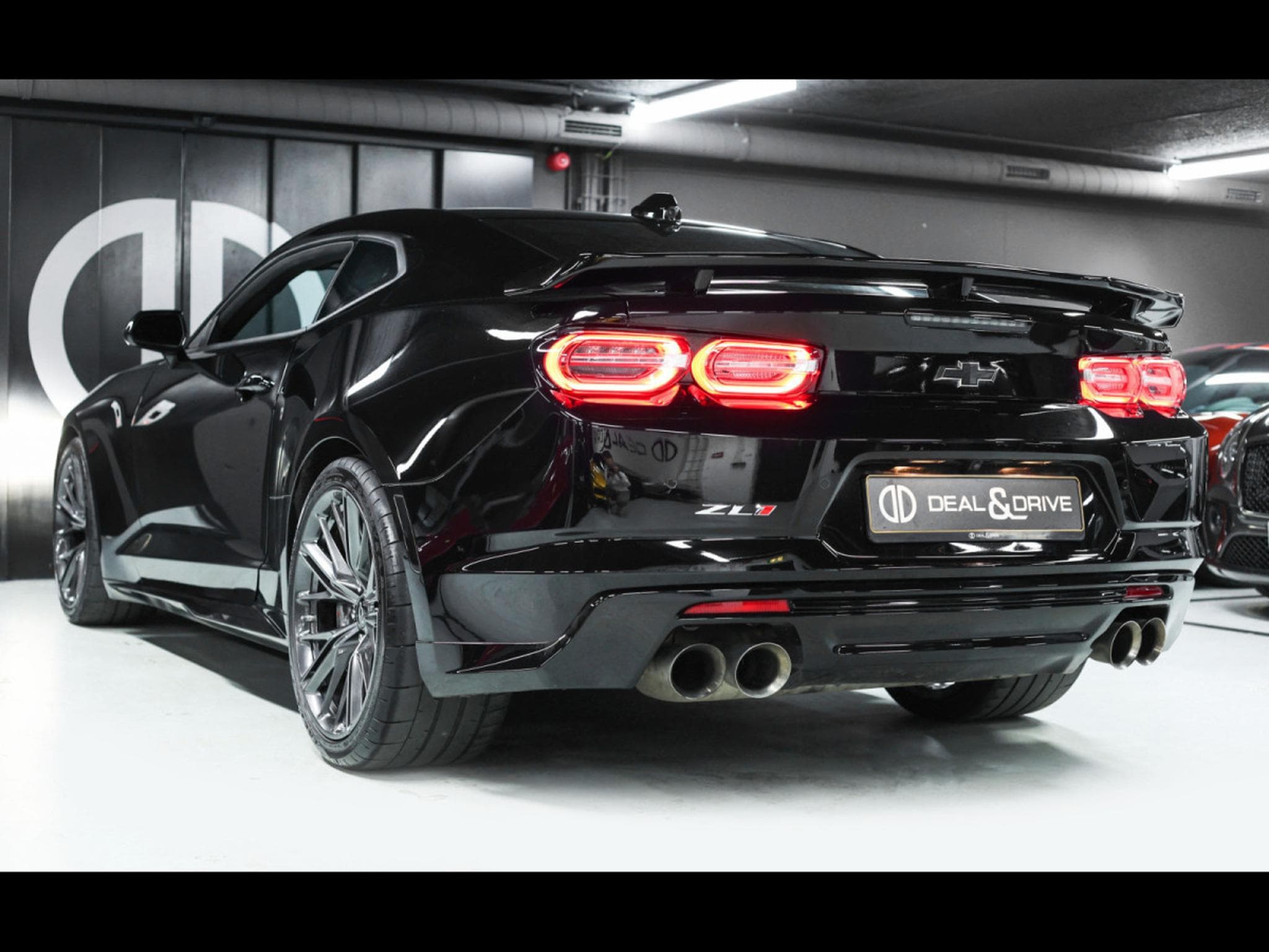 Chevrolet Camaro ZL1°MANUAL 6°PANO°RECARO°KEYLESS°BOSE°KAM°HUD (2020) - Foto 3