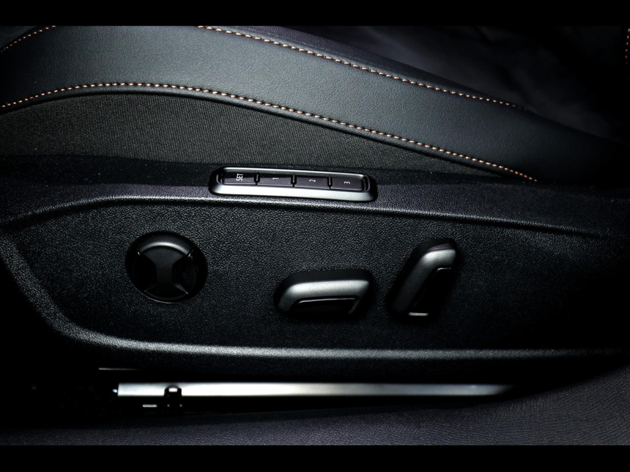 Cupra Formentor VZ 2.0 TSI 333 DSG7 4DRIVE (FACELIFT) – PACK SKYLINE - GRAPH (2025) - Foto 19