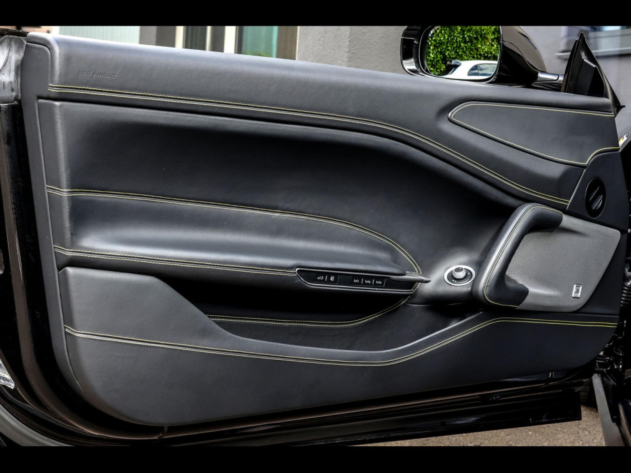 Ferrari GTC4 Lusso 6.3 V12 (690 CH) - NERO DAYTONA - POWER15 APPROVED WARRANTY (2018) - Foto 9