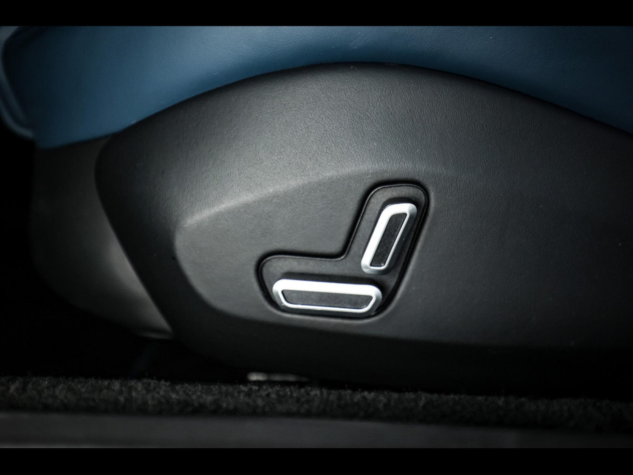 Ferrari Roma COUPE 3.9 V8 620 – CARBON EXTERIOR PACK - GRIGIO ALLOY 750 (2021) - Foto 25