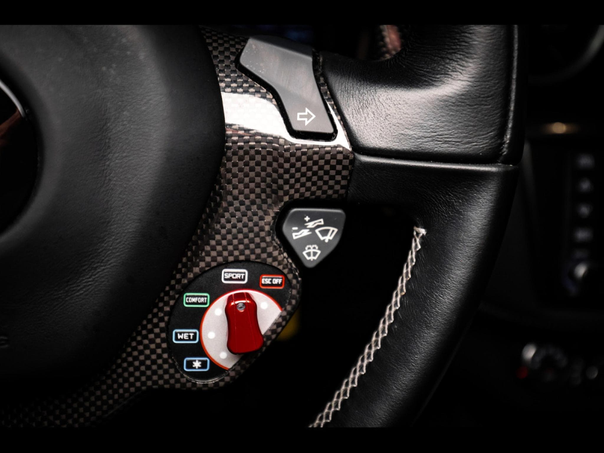 Ferrari FF 6.2 V12 4RM (661 CH) – NOVITEC (2013) - Photo 13