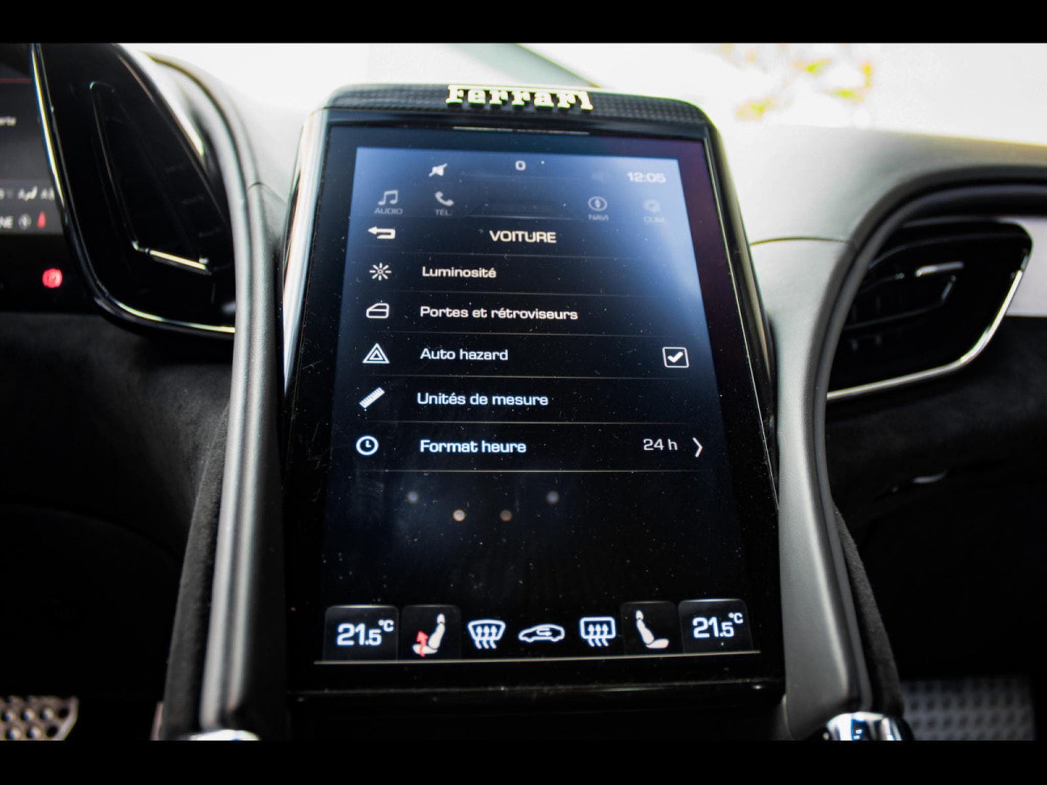 Ferrari Roma – NERO DS – GARANTIE FERRARI 05/27 (2021) - Photo 20