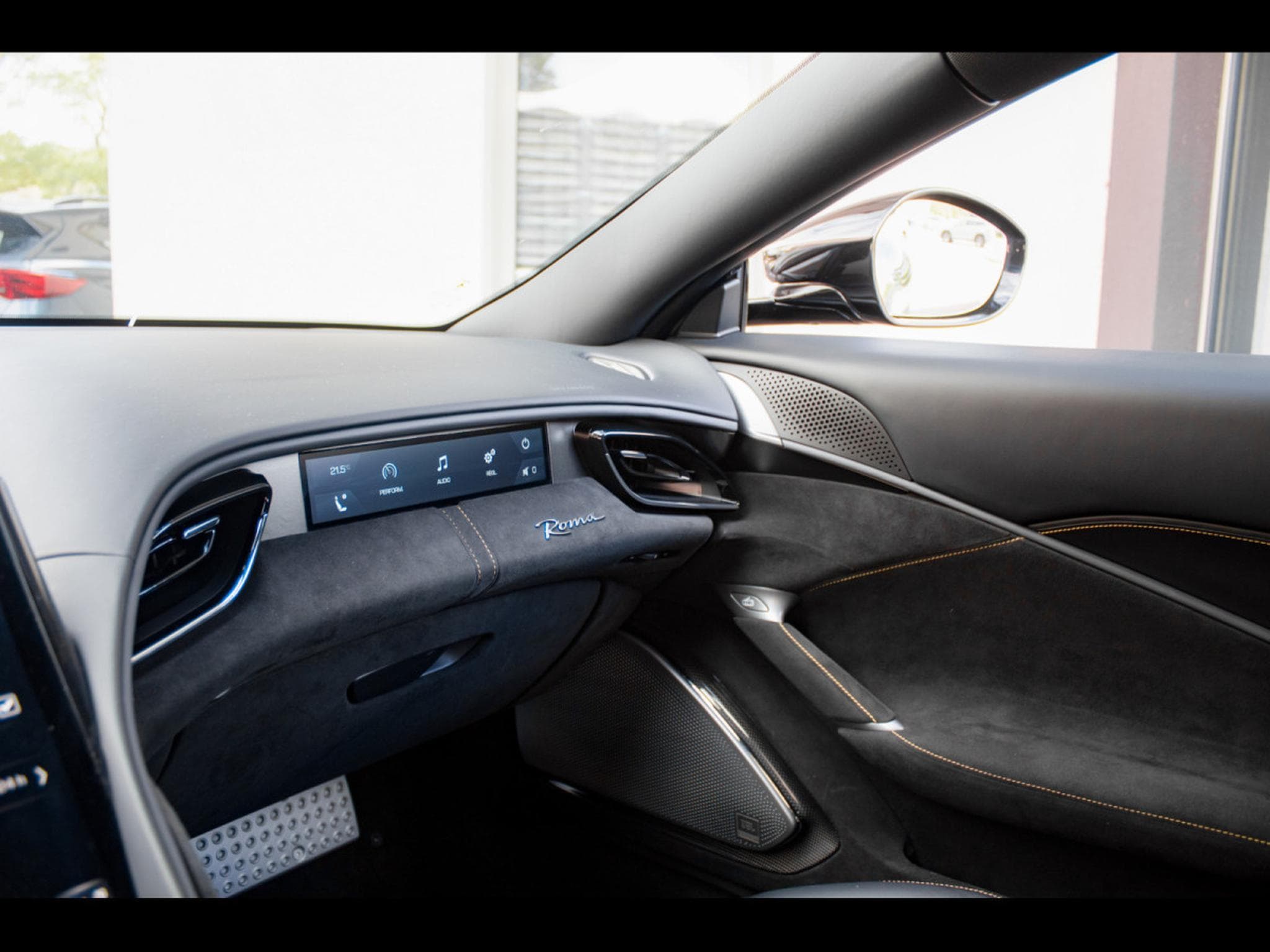 Ferrari Roma – NERO DS – GARANTIE FERRARI 05/27 (2021) - Photo 24