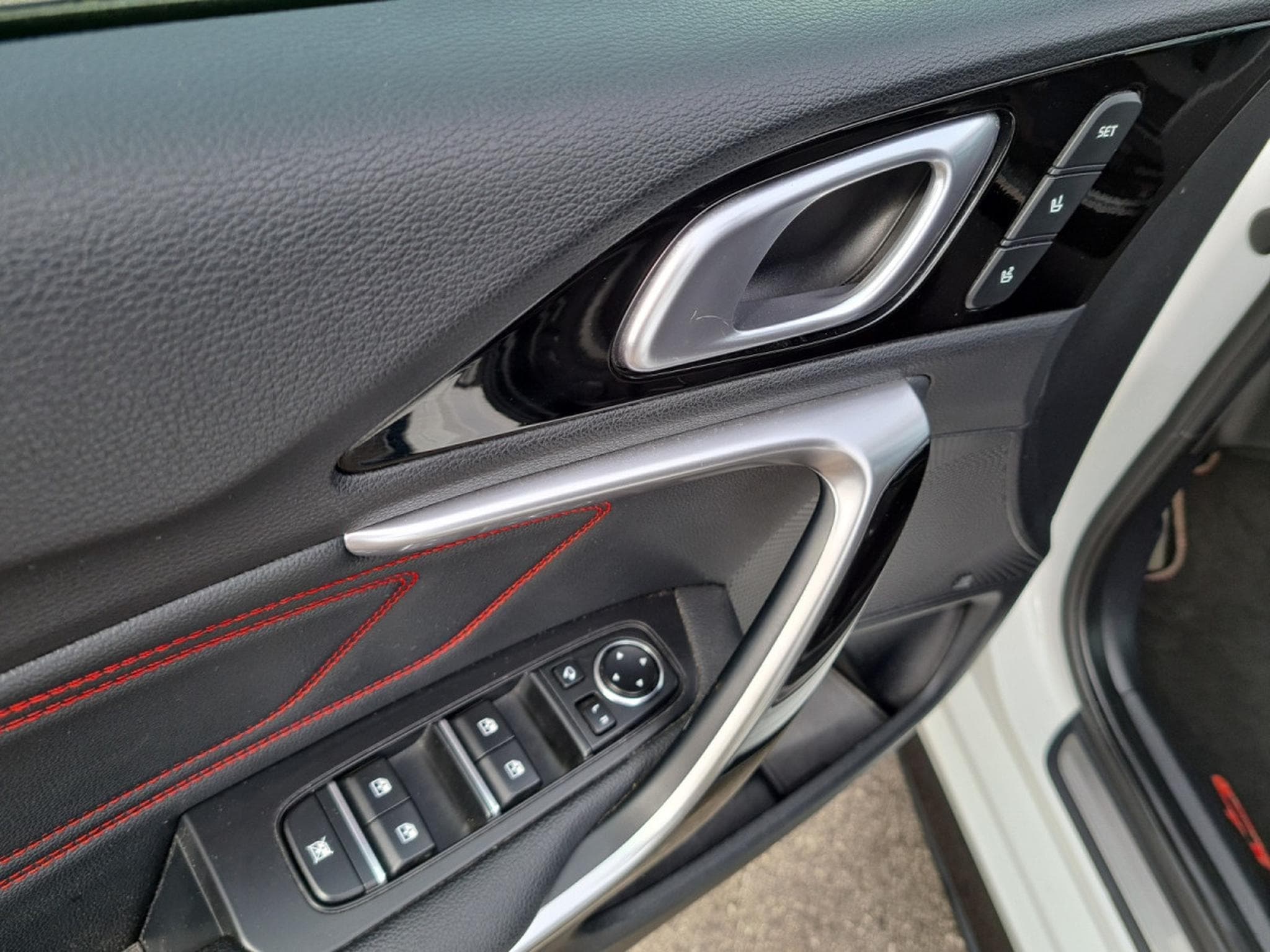 Kia ProCeed GT 1.6T 204 DCT (2023) - Photo 11