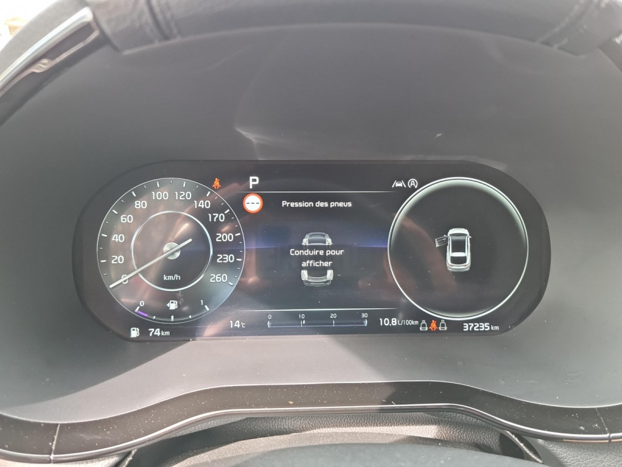 Kia ProCeed GT 1.6T 204 DCT (2023) - Photo 14