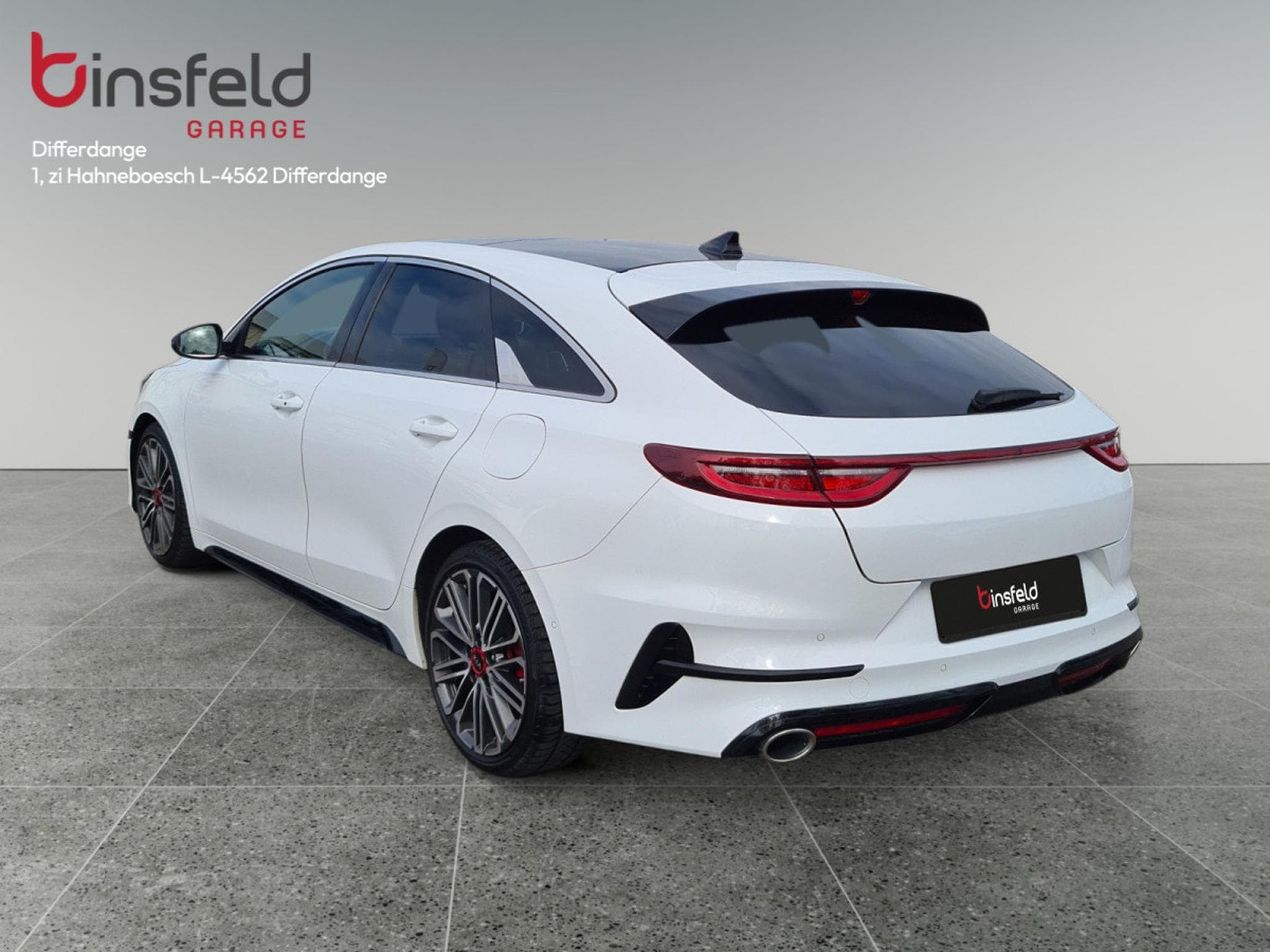 Kia ProCeed GT 1.6T 204 DCT (2023) - Photo 2