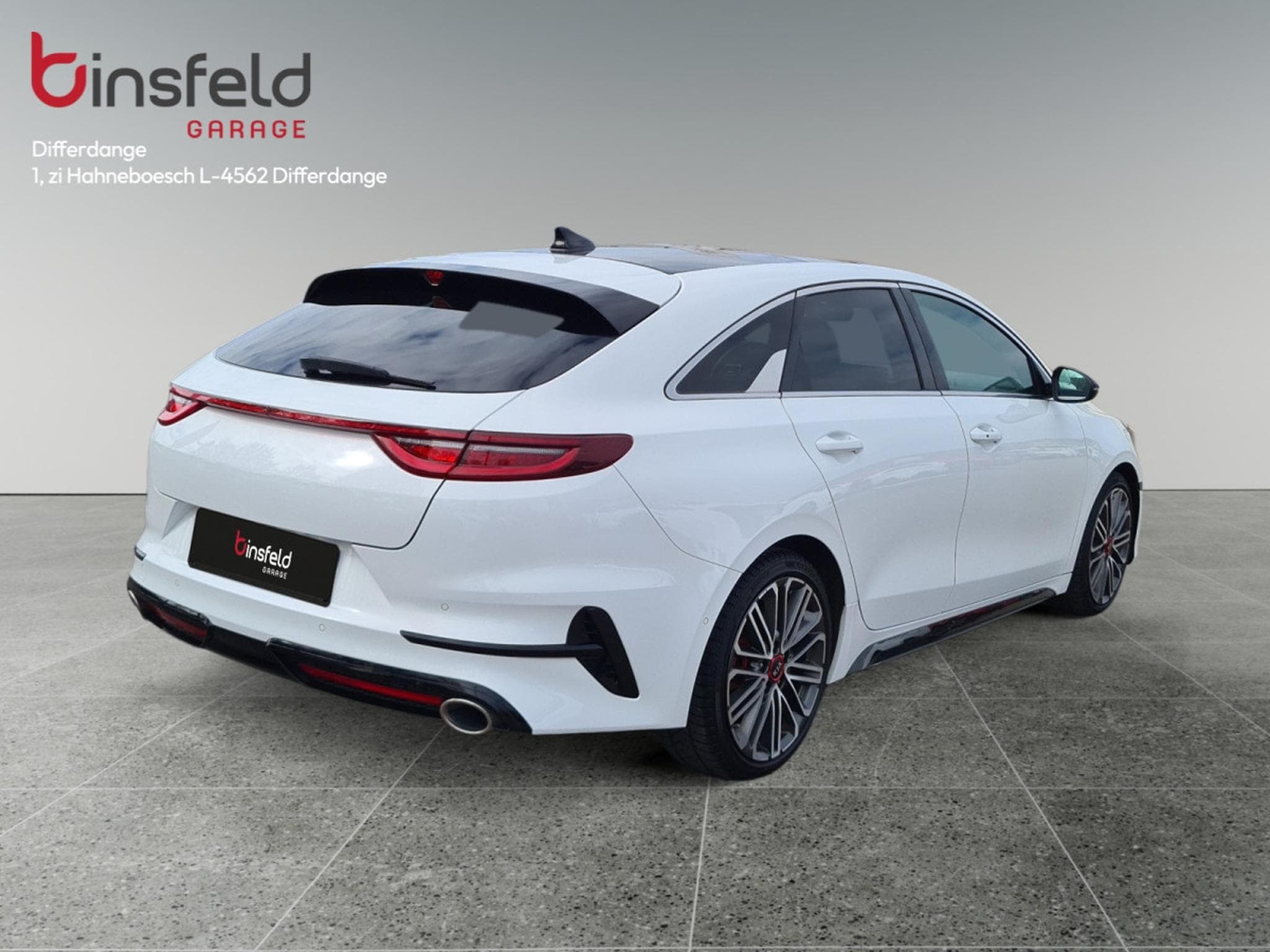 Kia ProCeed GT 1.6T 204 DCT (2023) - Photo 3