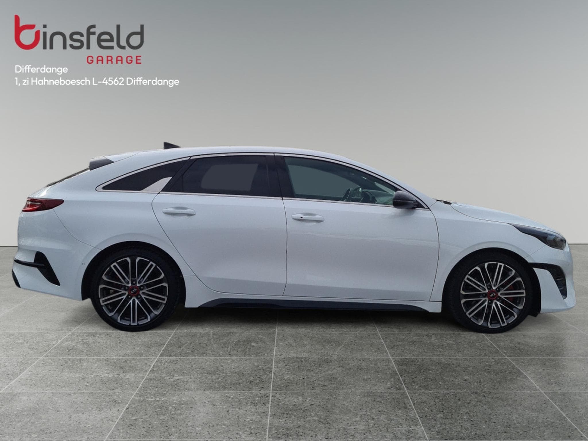 Kia ProCeed GT 1.6T 204 DCT (2023) - Photo 6