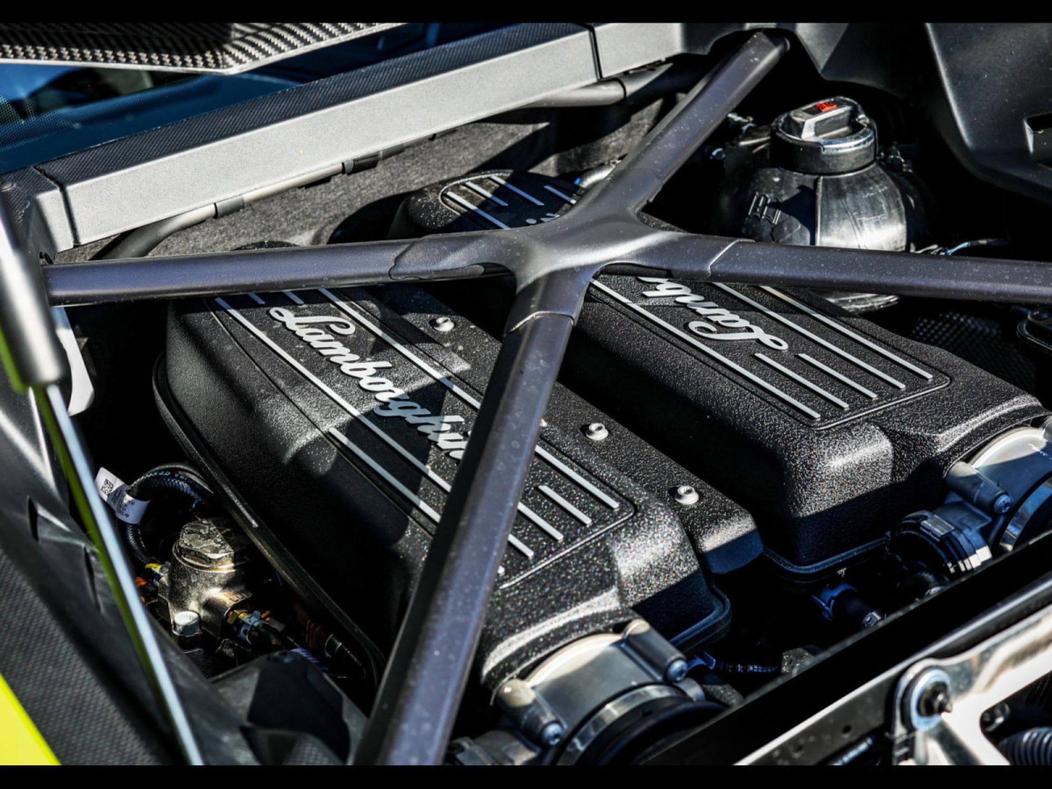 Lamborghini Huracán TECNICA LP640-2 5.2 V10 – VERDE SCANDAL (2024) - Photo 20