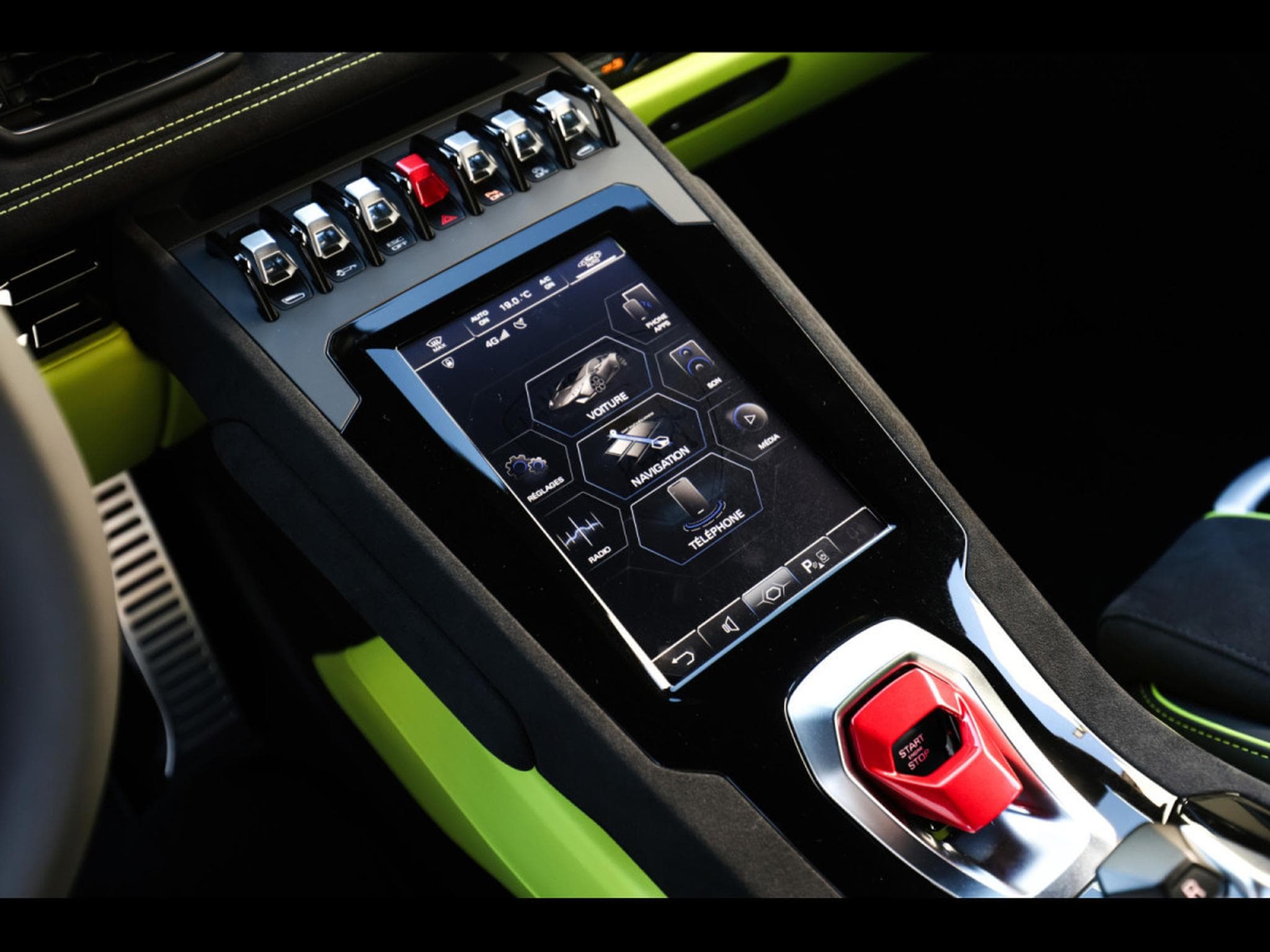 Lamborghini Huracán TECNICA LP640-2 5.2 V10 – VERDE SCANDAL (2024) - Photo 25