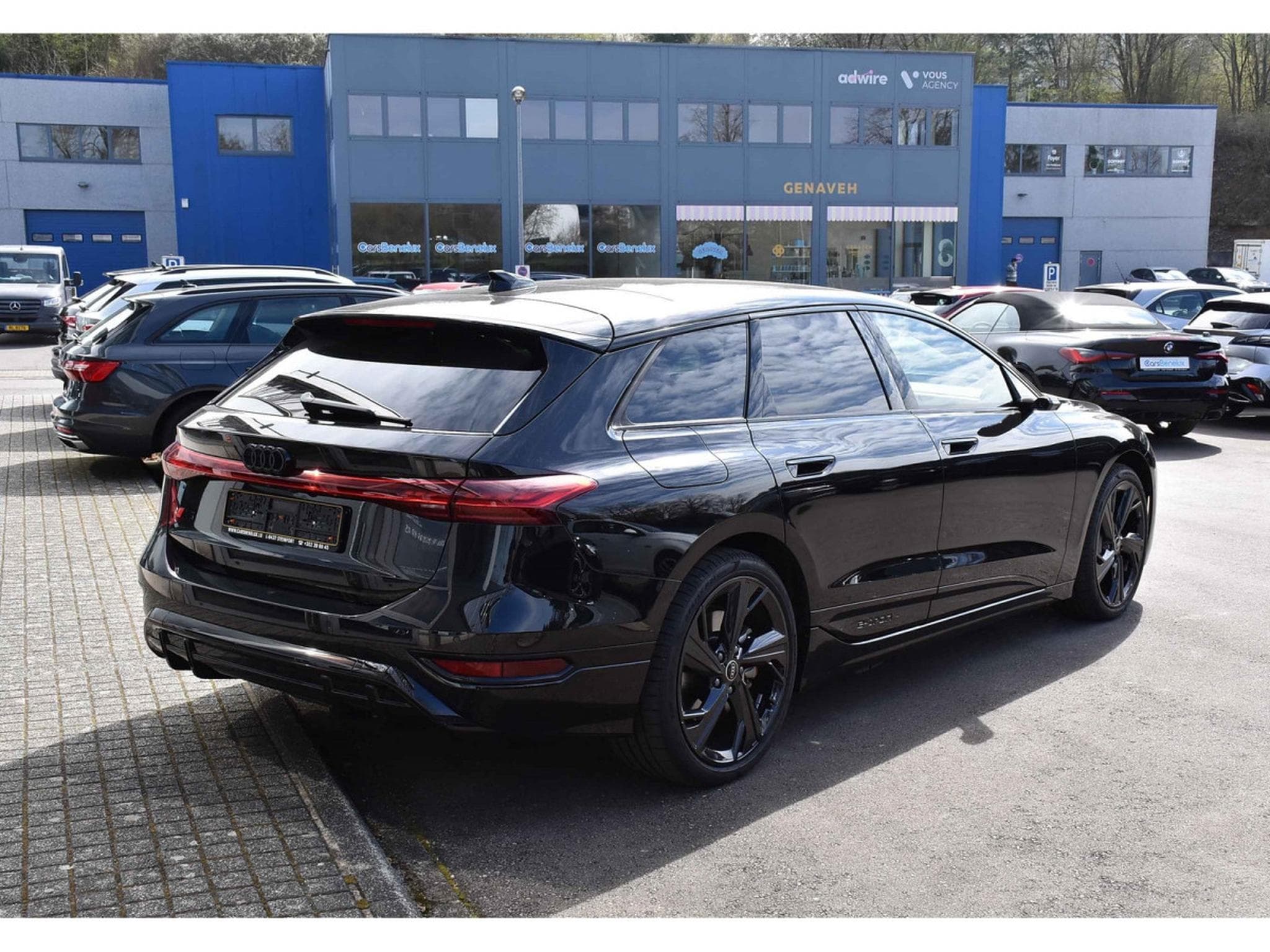 Audi A6 e-tron Avant 100 kWh Performance S-Line MEMO PANO HUD B&O ATT RMQ (2025) - Photo 4