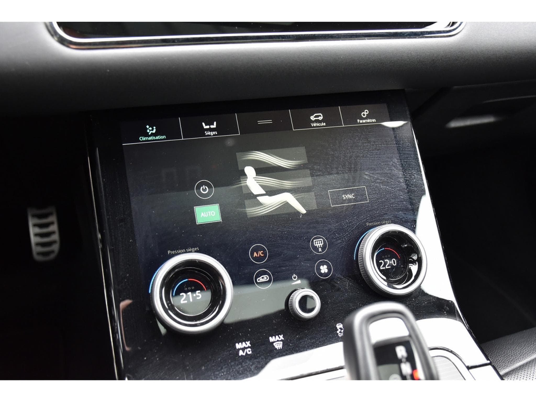 Land-Rover Range Rover Evoque 2.0 P300 R-Dynamic PANO MEMO MERIDIAN CAM LANE JA20 (2020) - Photo 14