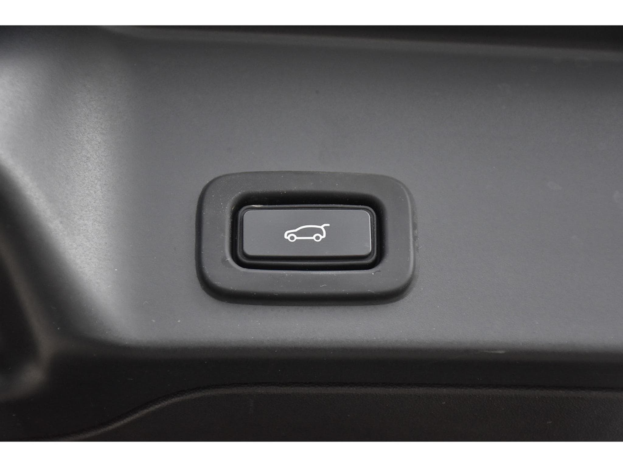 Land-Rover Range Rover Evoque 2.0 P300 R-Dynamic PANO MEMO MERIDIAN CAM LANE JA20 (2020) - Photo 22