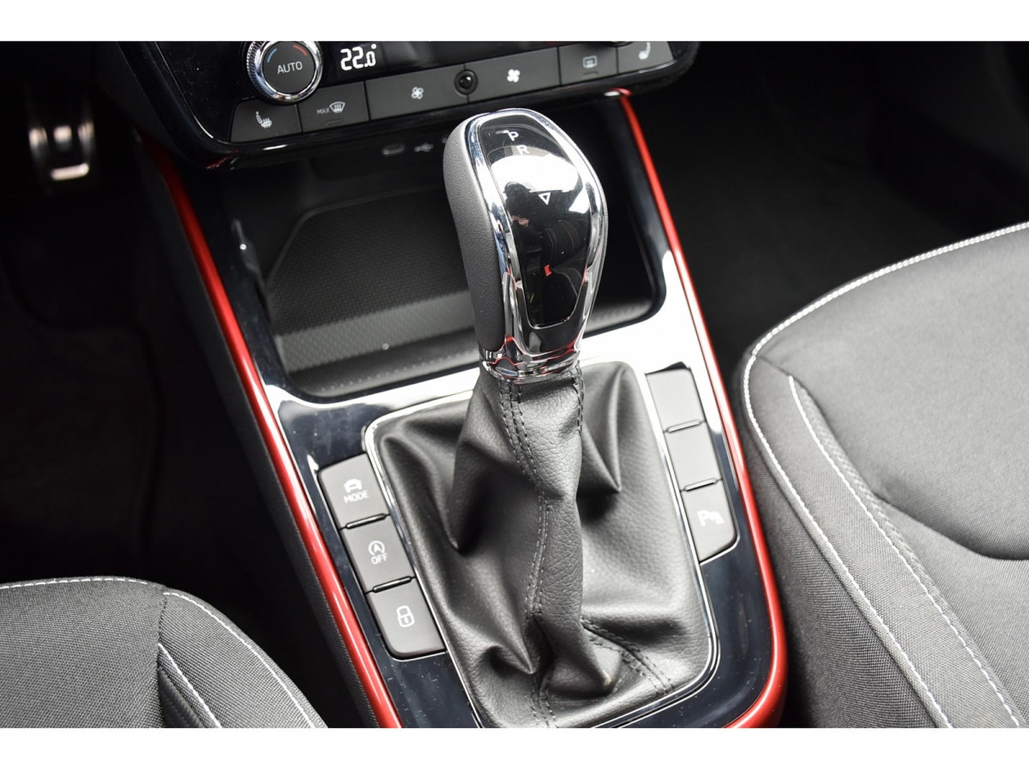 Skoda Fabia 1.0 TSI Monte Carlo DSG ACC TRAVEL CAM KESSY NEUVE (2026) - Photo 19