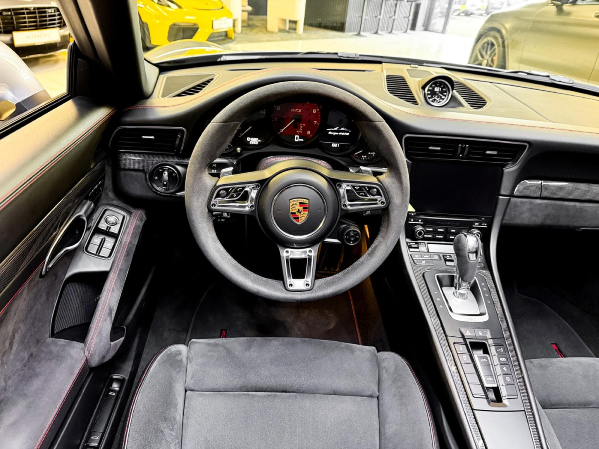 Porsche 911 991.2 Targa 4 GTS - 1st owner - full Porsche service (2019) - Photo 11