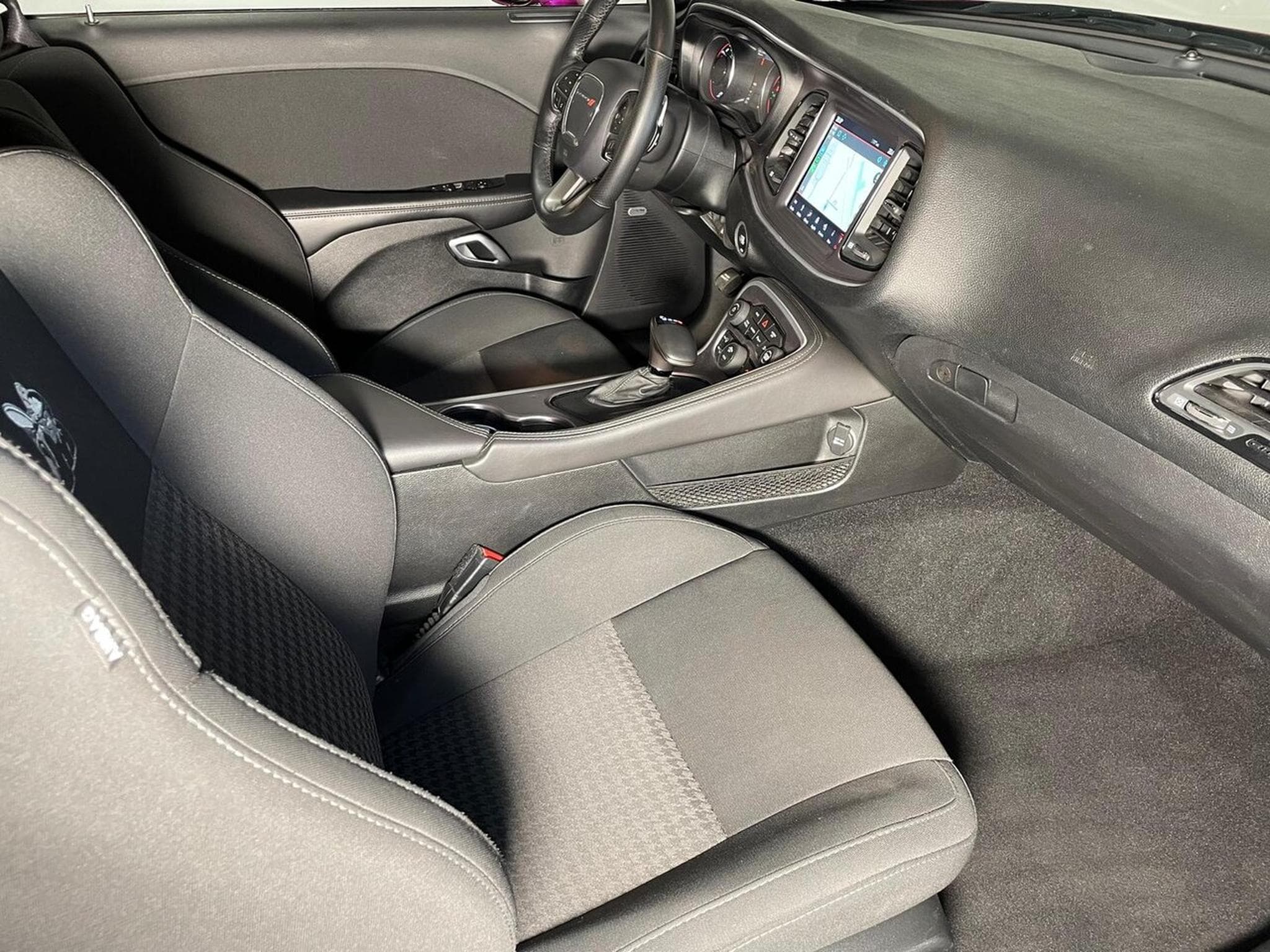 Dodge Challenger R/T SCAT PACK WIDEBODY 6.4 V8 SRT 392 (2019) - Photo 10