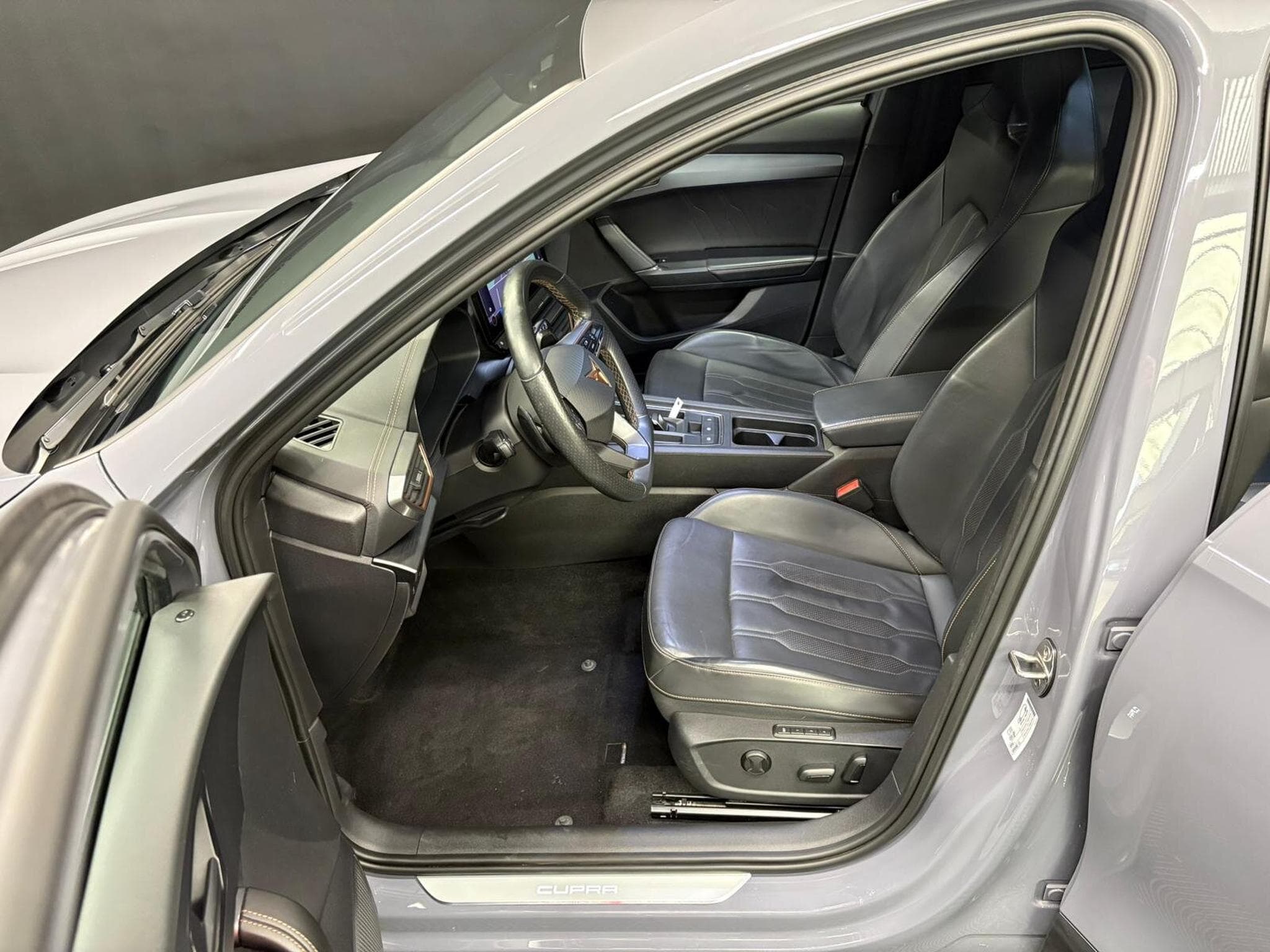 Cupra Formentor 1.4 hybride rechargeable 245 CV DSG6 (2021) - Foto 15