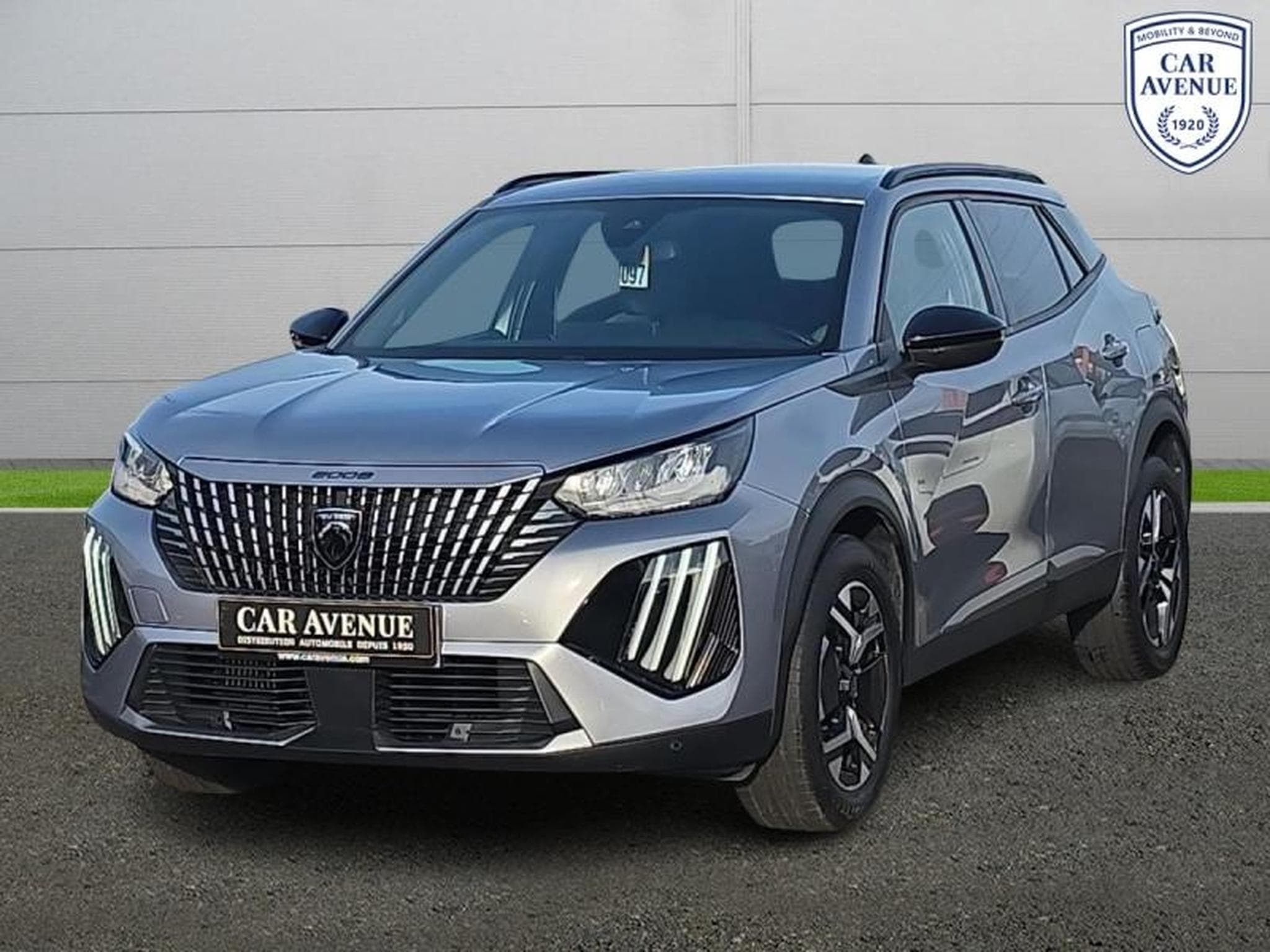 PEUGEOT 2008 1.2 100ch S&S Allure (2024) - Photo 1