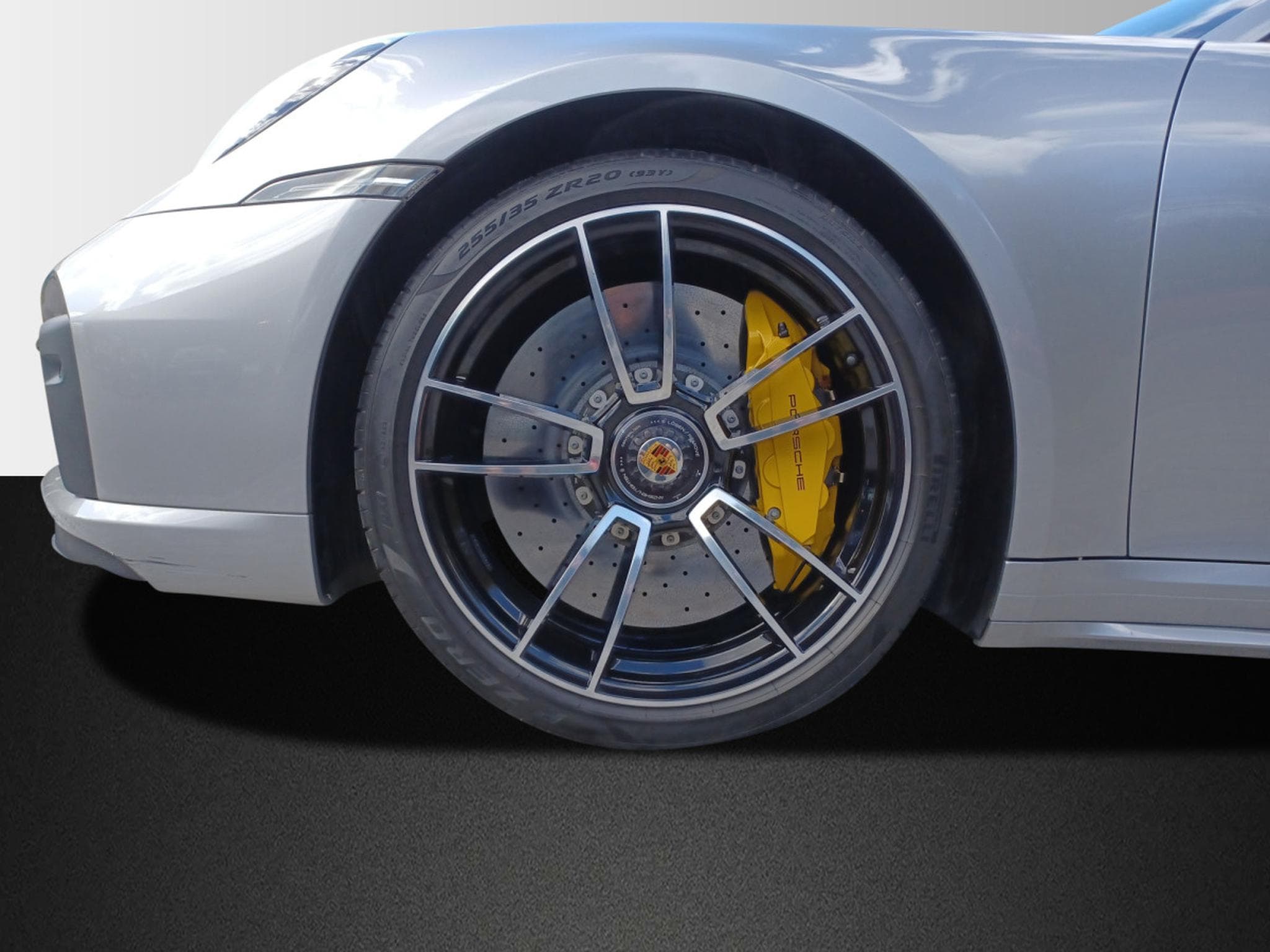 Porsche 911 Turbo S (2024) - Photo 6