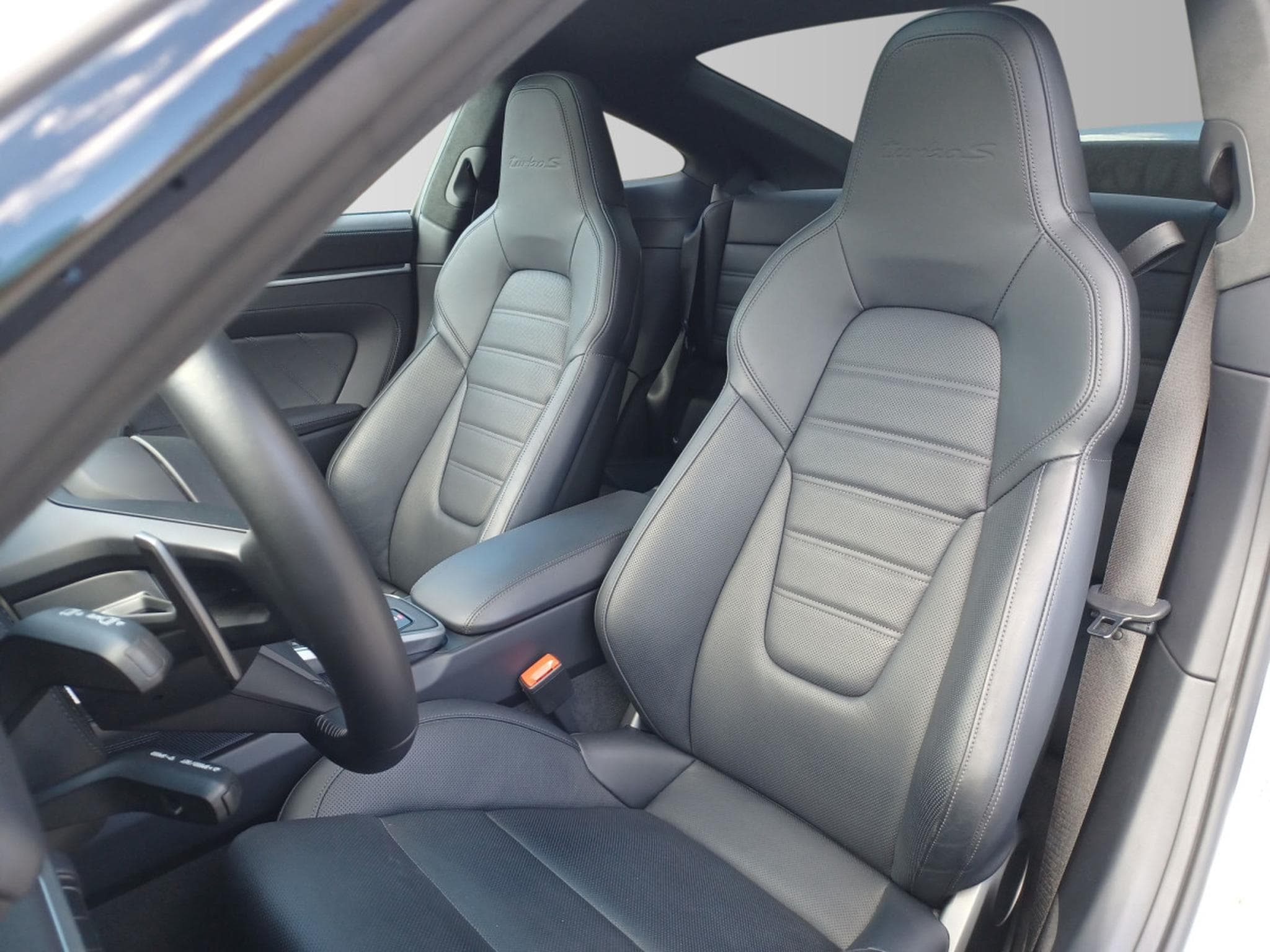 Porsche 911 Turbo S (2024) - Photo 7