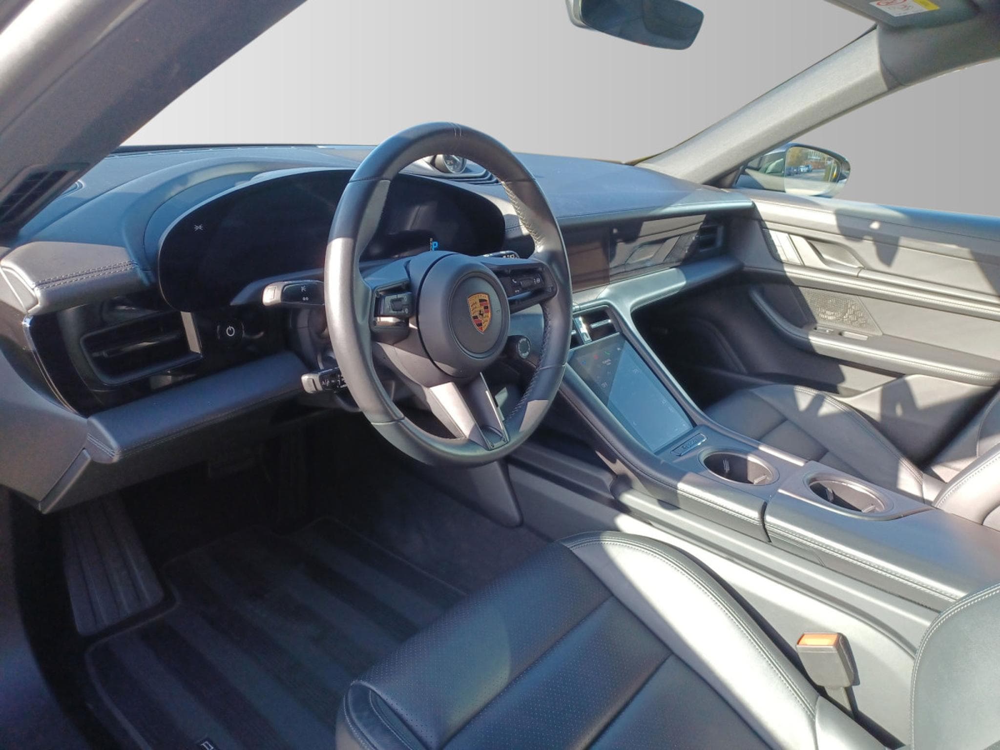 Porsche Taycan 4S Cross Turismo (2022) - Foto 8