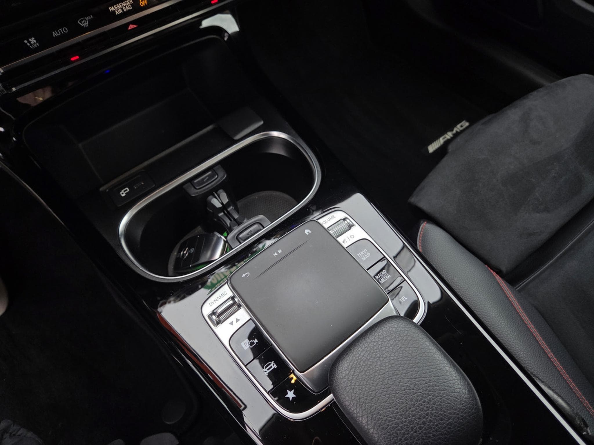 Mercedes A 250 AMG - LINE 4MATIC 7G-DCT 224CV (2019) - Photo 15