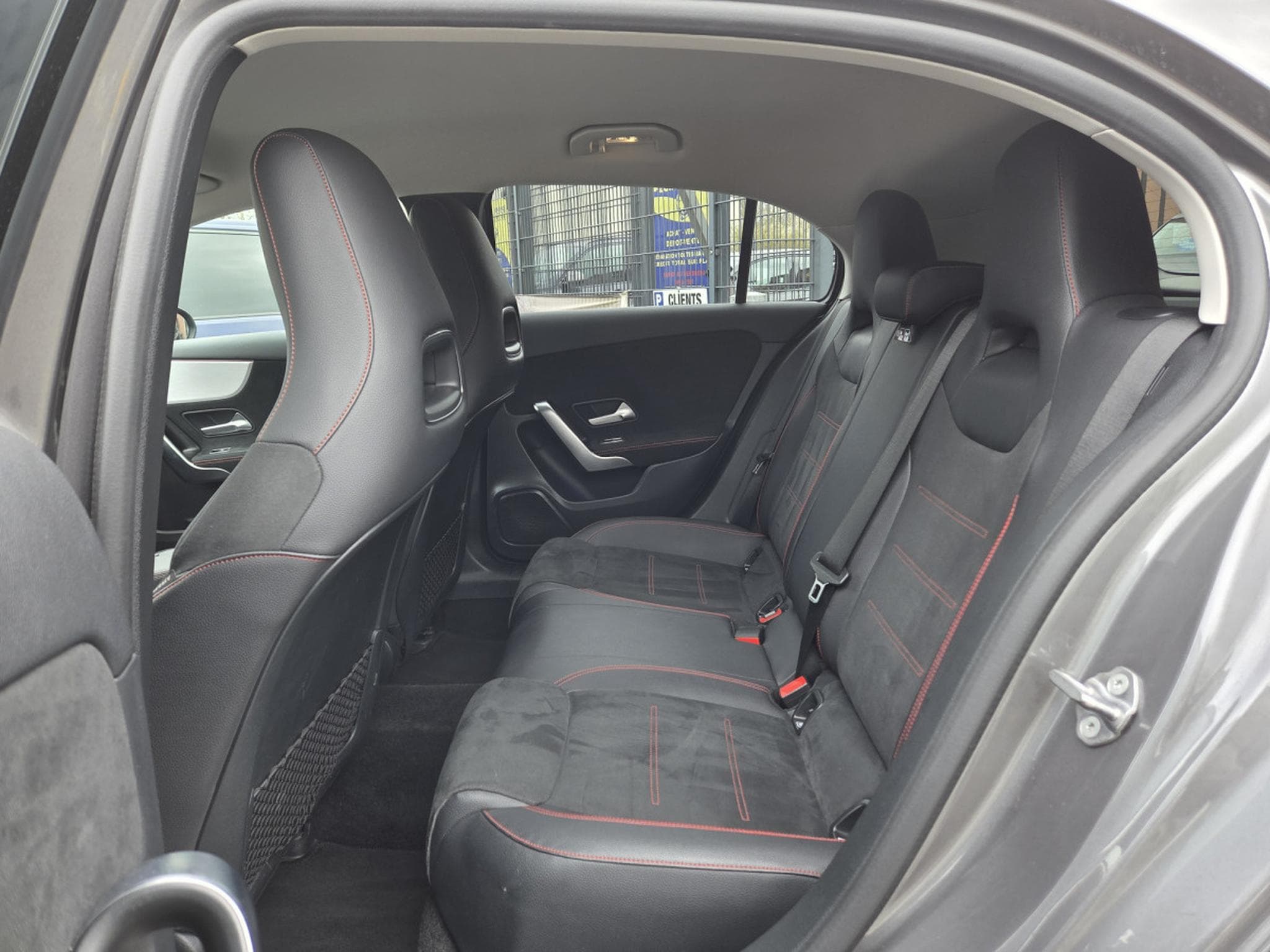 Mercedes A 250 AMG - LINE 4MATIC 7G-DCT 224CV (2019) - Photo 19