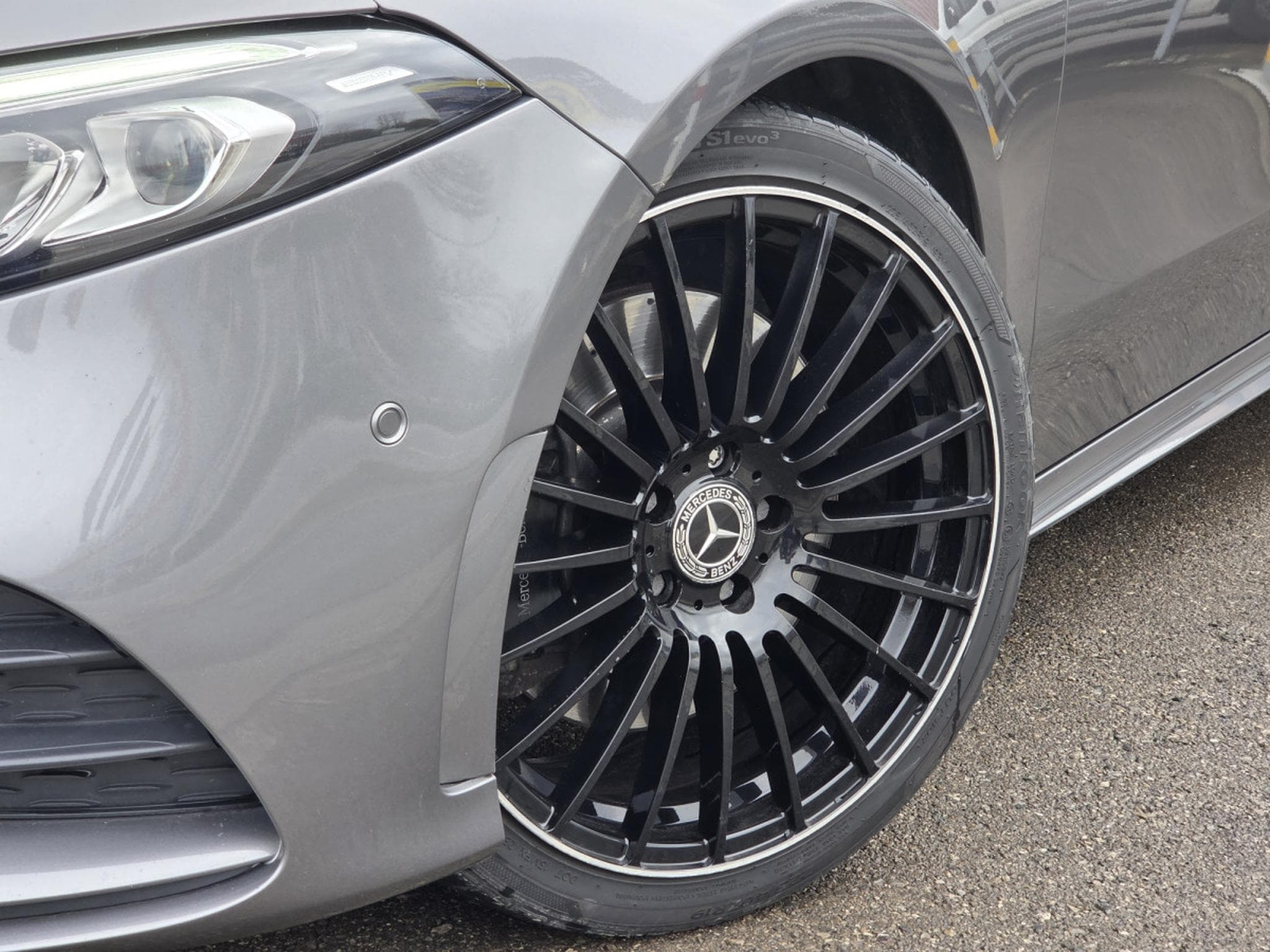 Mercedes A 250 AMG - LINE 4MATIC 7G-DCT 224CV (2019) - Photo 3