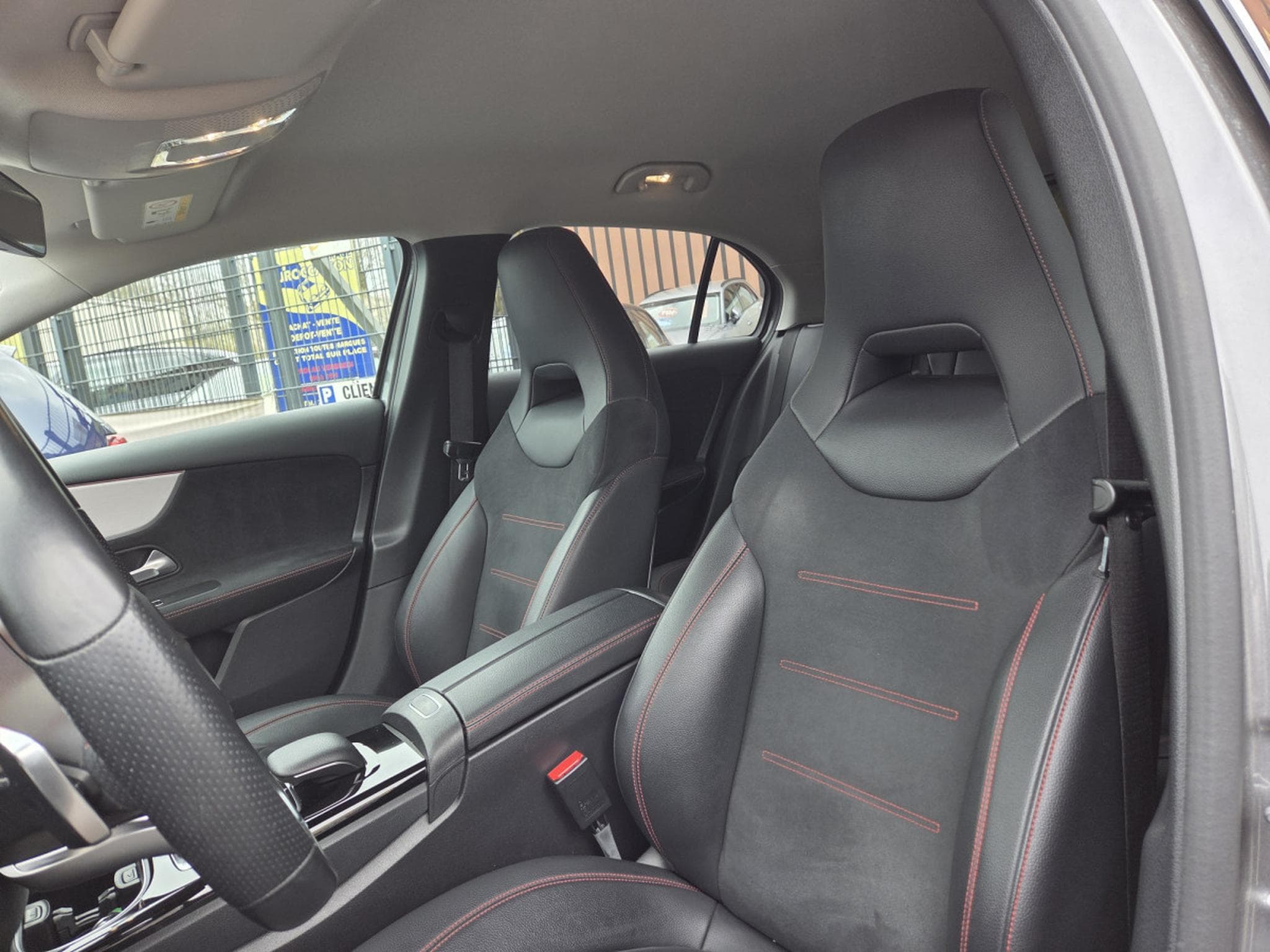 Mercedes A 250 AMG - LINE 4MATIC 7G-DCT 224CV (2019) - Photo 8